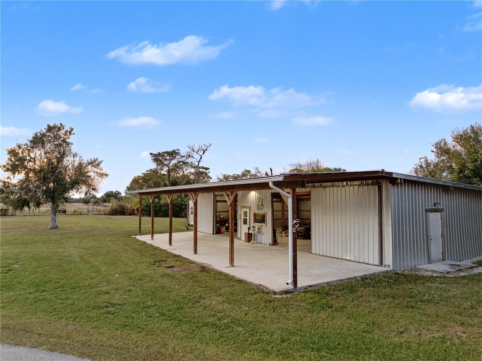 560 OAKFORD RD — photo 43
