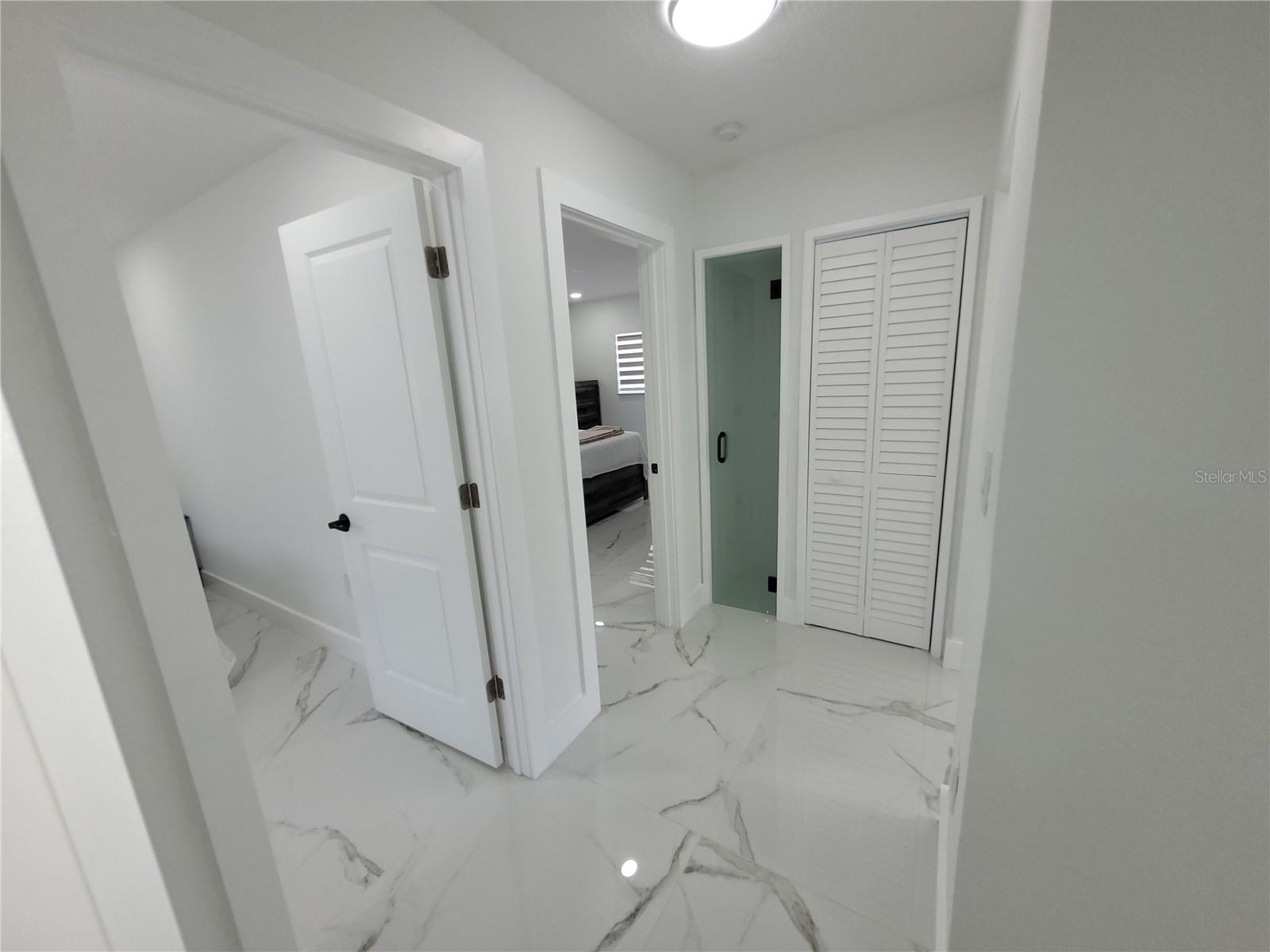 105 FOREST PARK AVE — photo 20