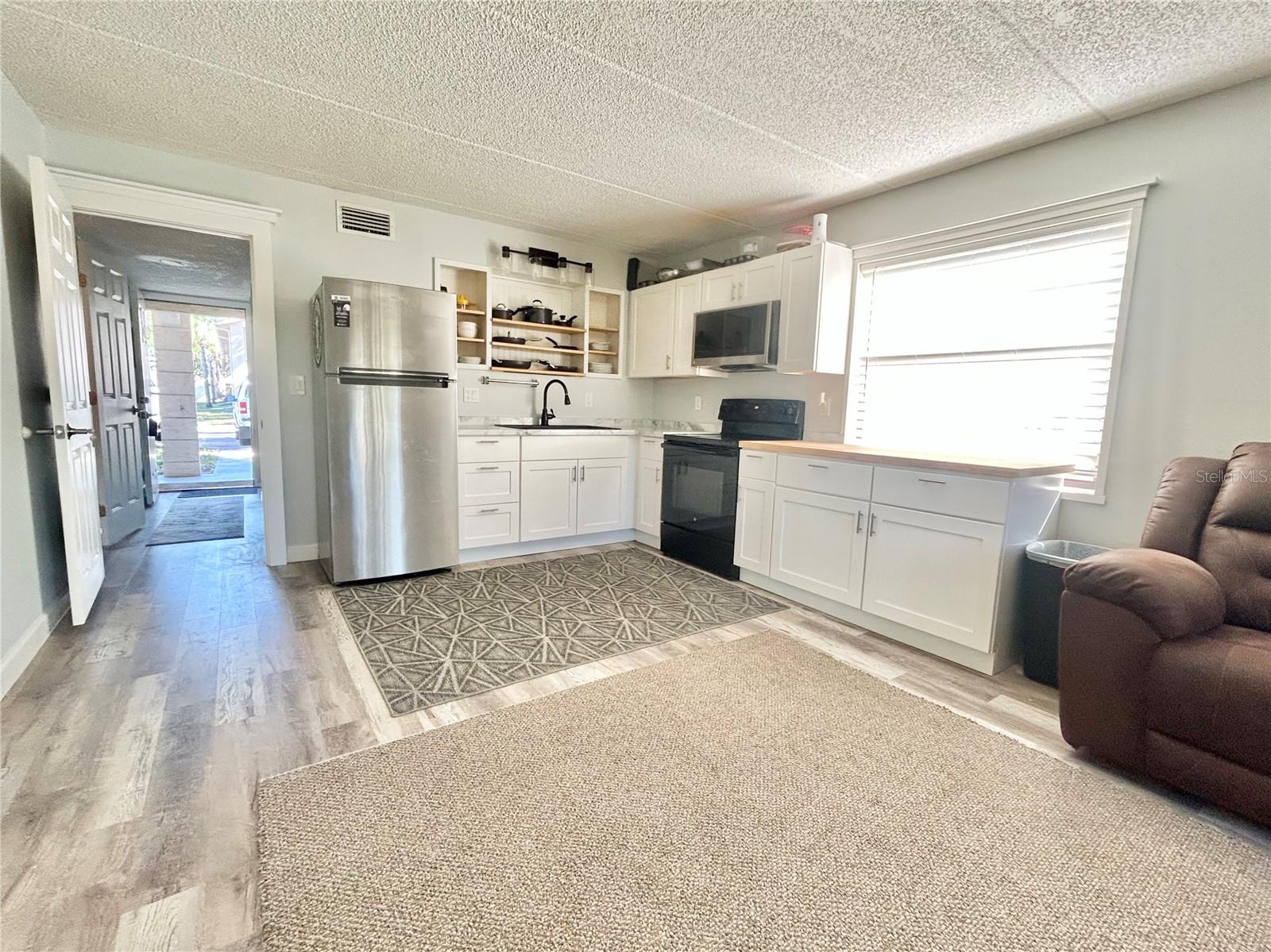 2275 62ND AVE N #101 — photo 4