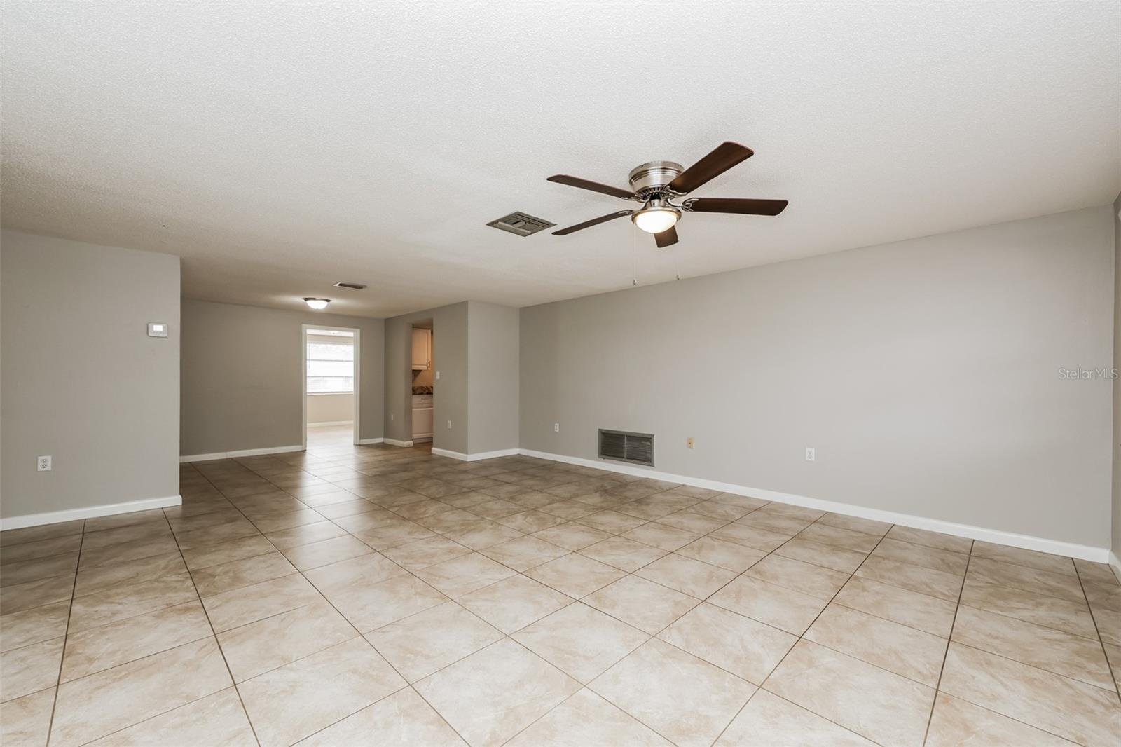 7004 MAYFIELD DR — photo 5