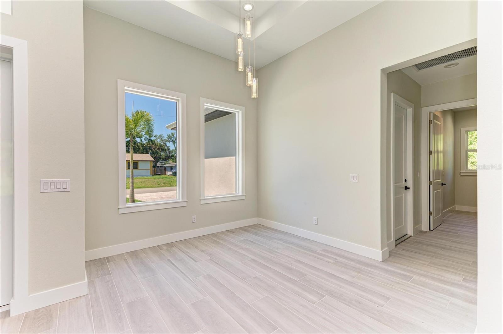 3260 ABBOTSFORD ST — photo 24