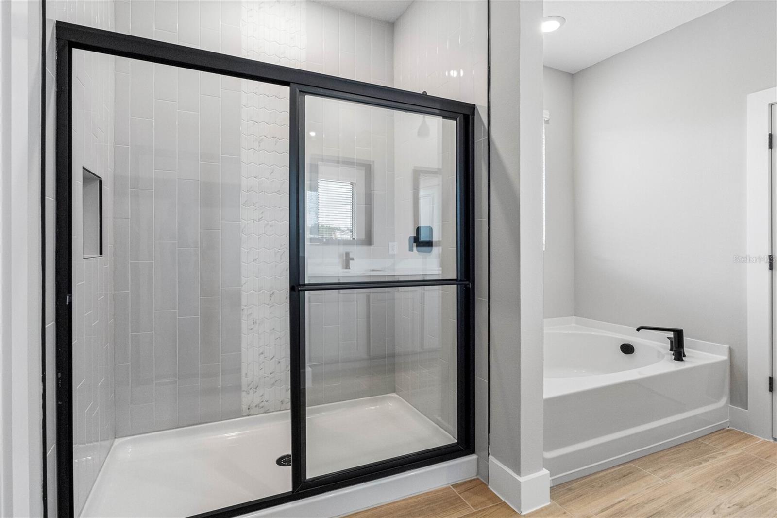 13439 WALDEN SHEFFIELD RD — photo 5