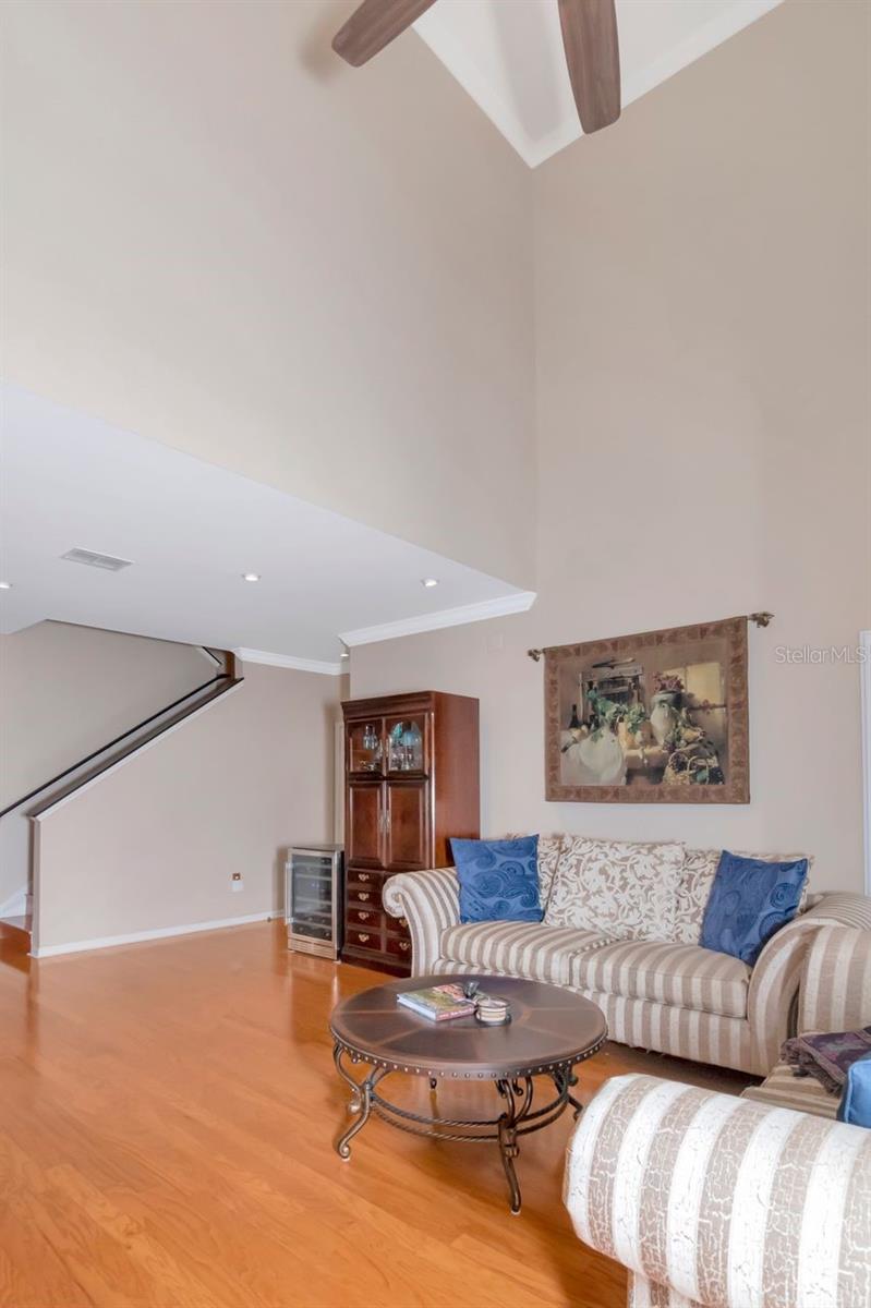 2217 TUSCANY TRCE #10 — photo 36