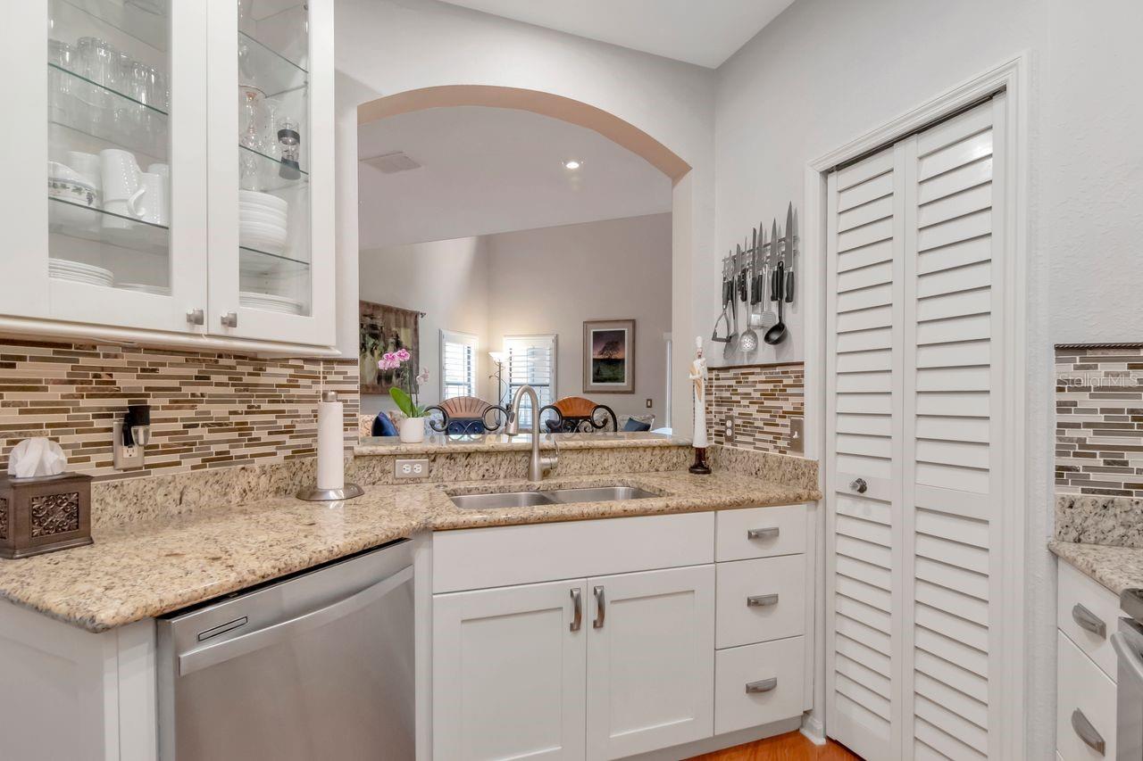 2217 TUSCANY TRCE #10 — photo 10
