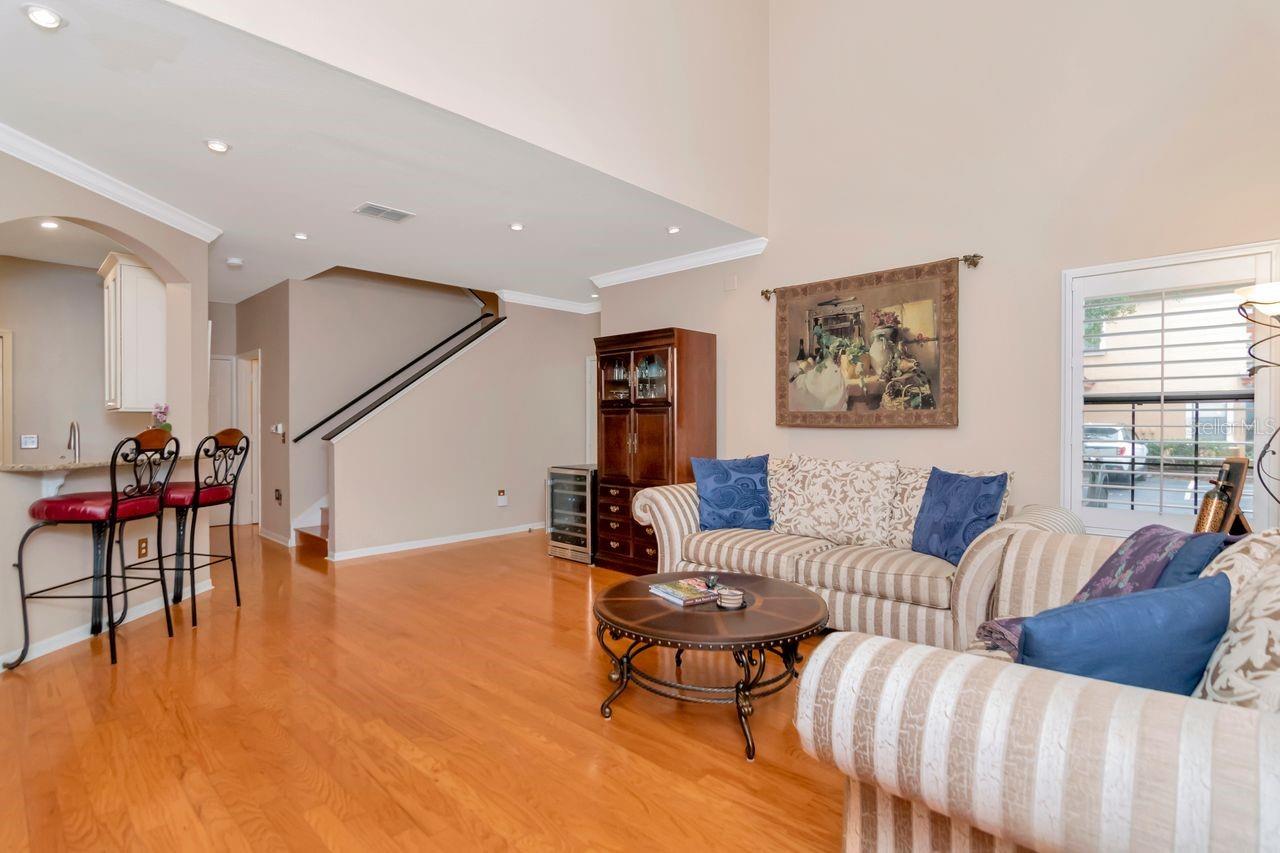 2217 TUSCANY TRCE #10 — photo 33