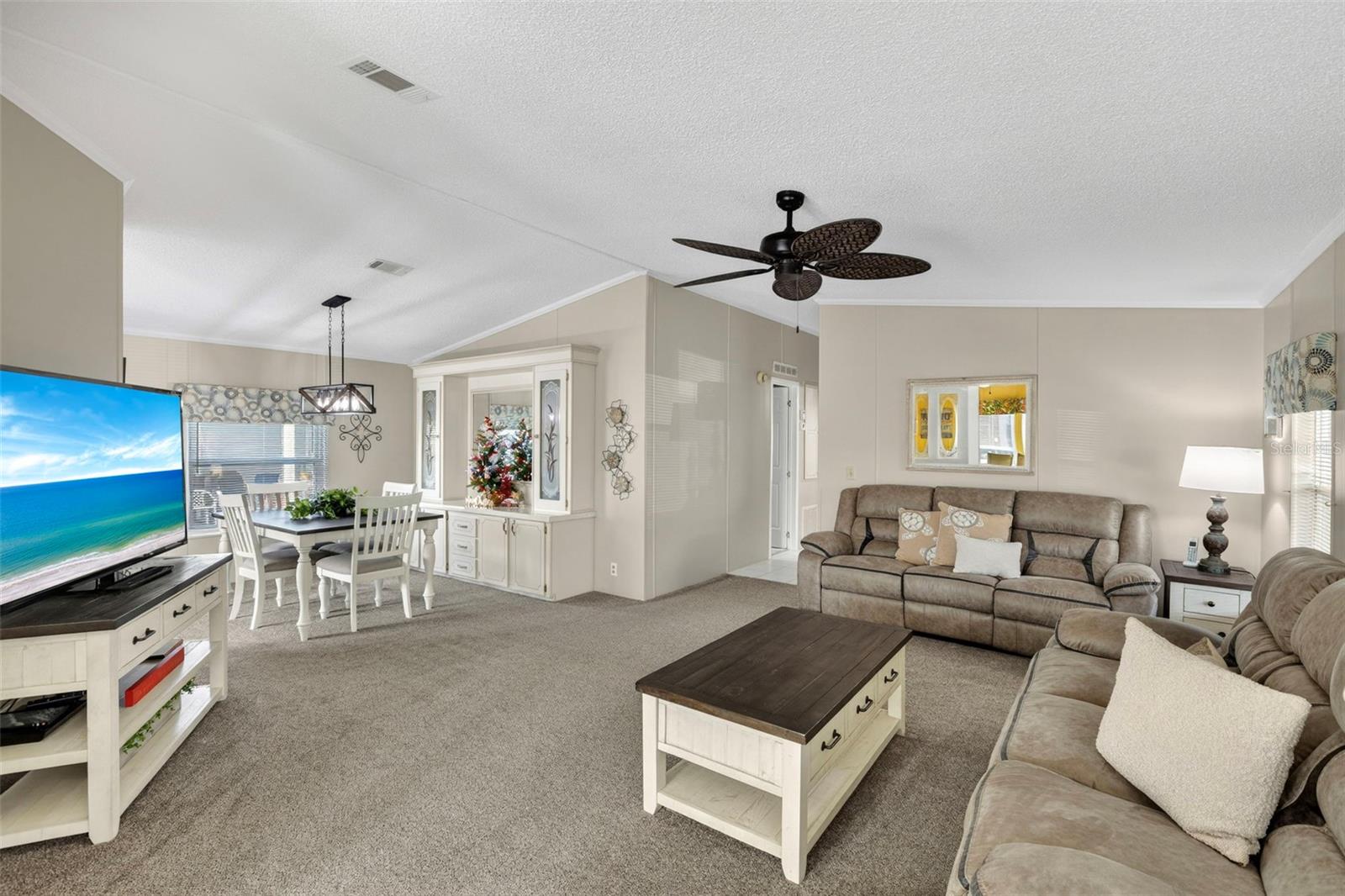 512 LA PLAYA CIR — photo 15