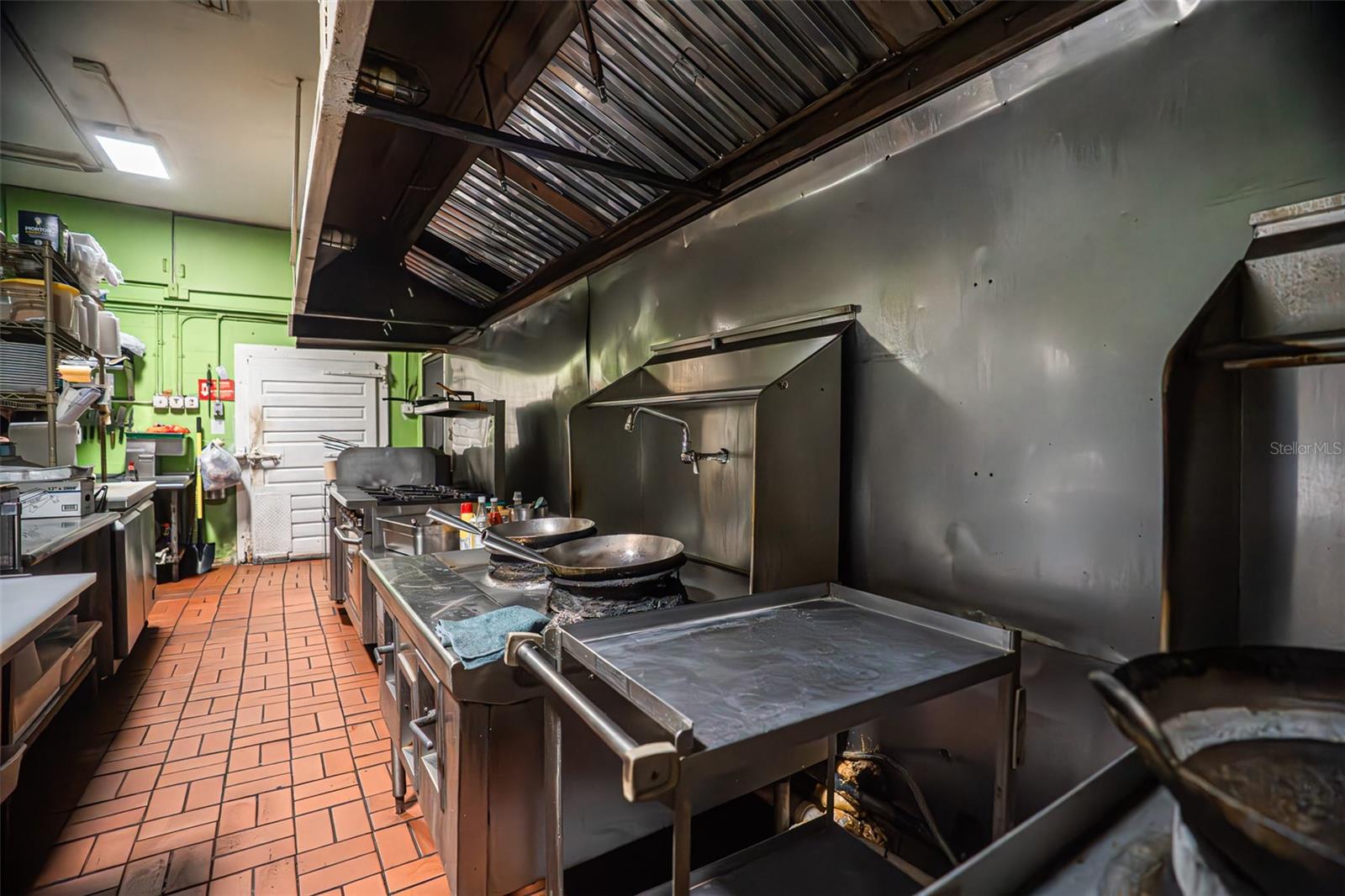 5414 MAIN ST — photo 9