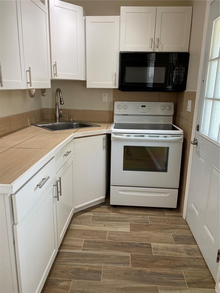 503 N OSPREY AVE — photo 16
