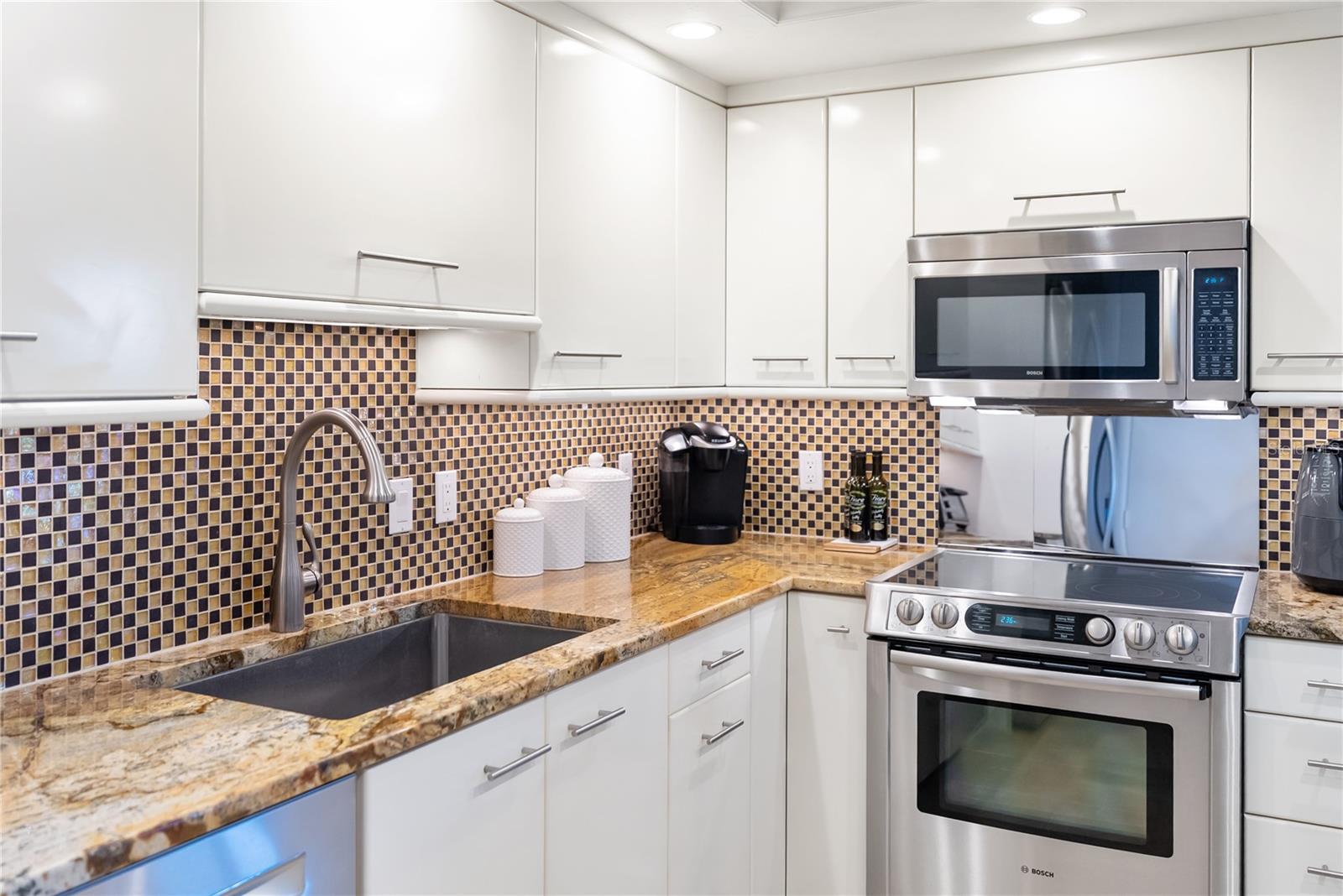 1212 BENJAMIN FRANKLIN DR #206 — photo 16