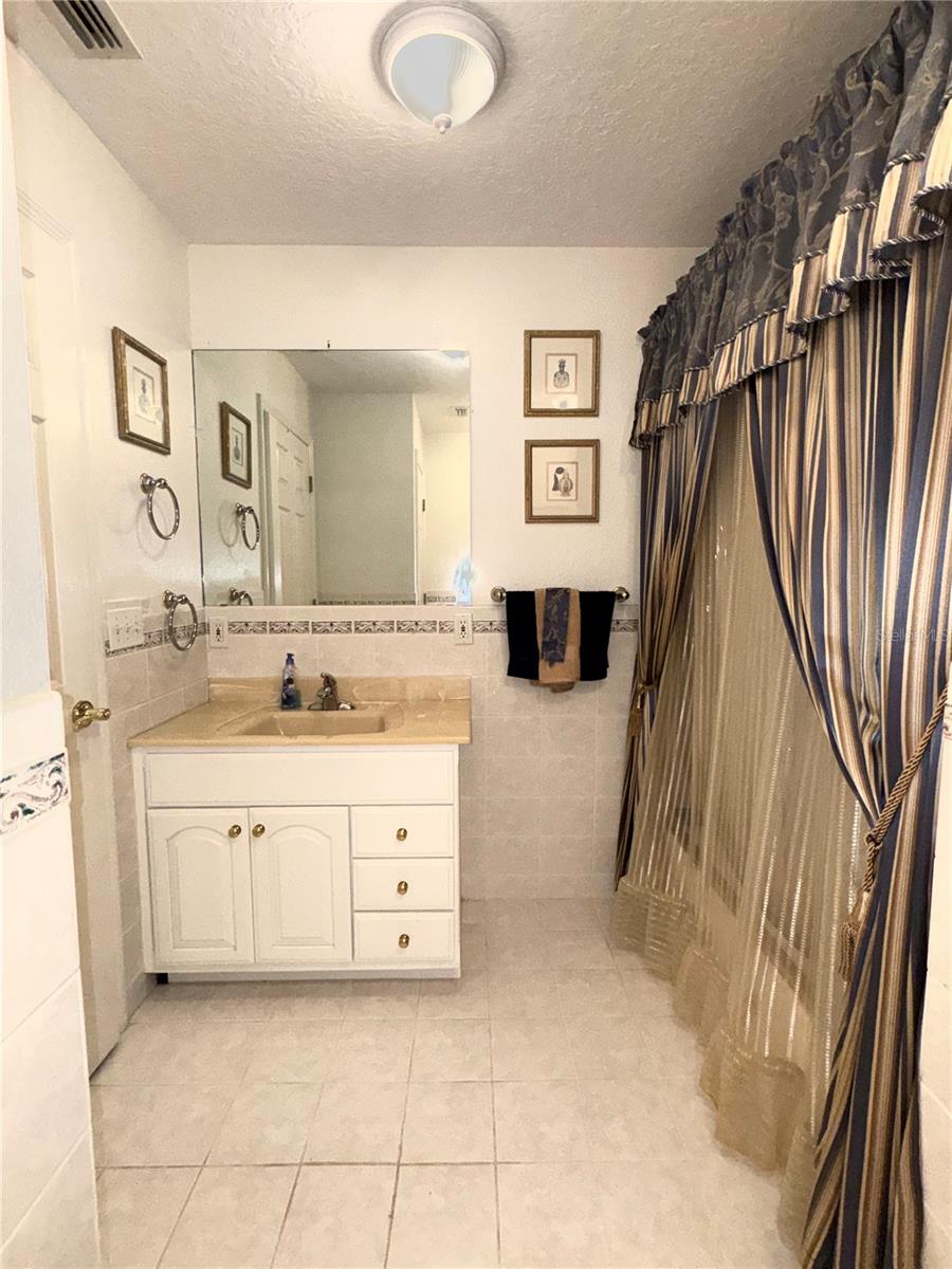 17725 POWERLINE RD — photo 30