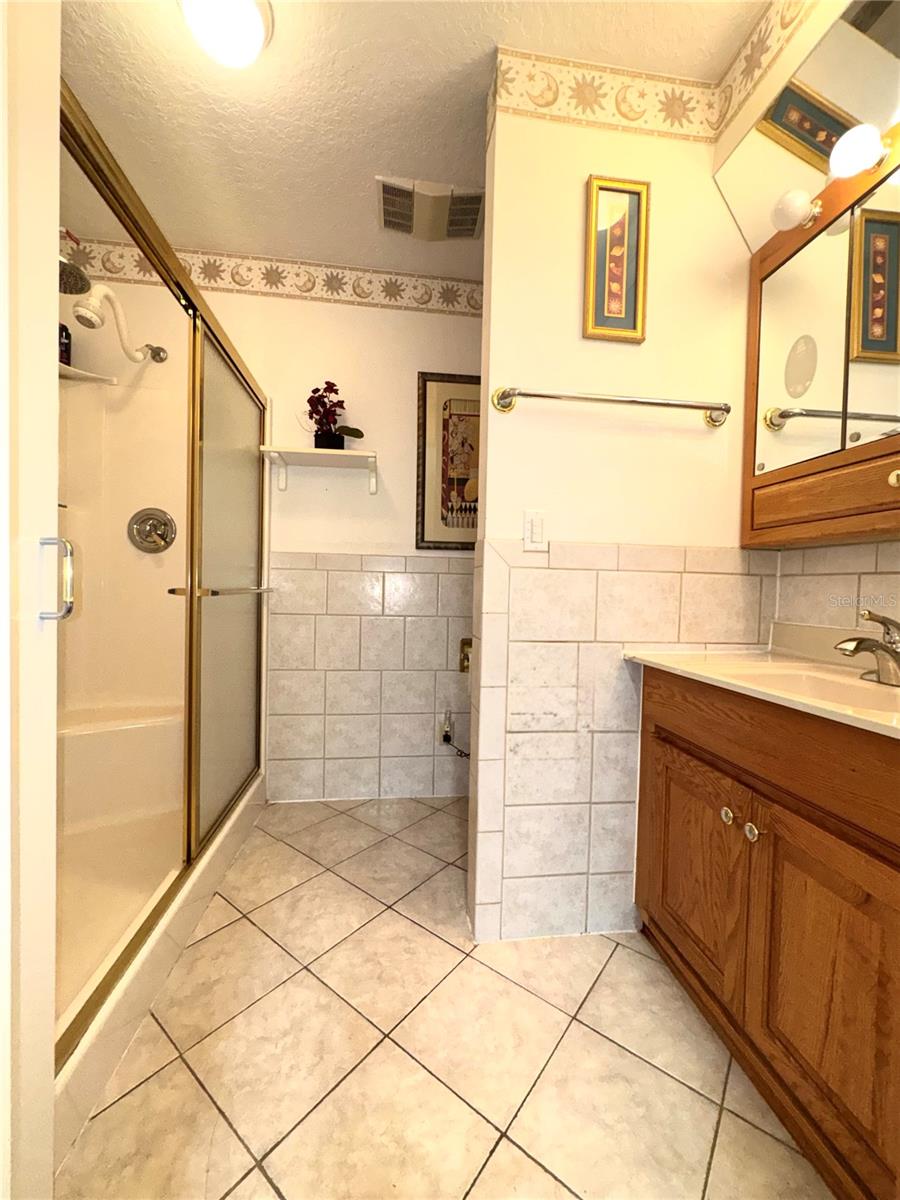 17725 POWERLINE RD — photo 11