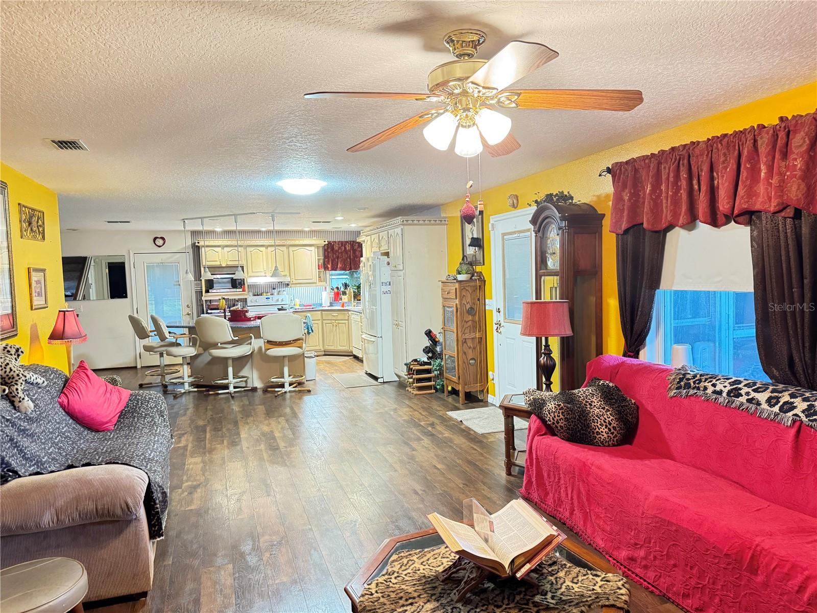 17725 POWERLINE RD — photo 26