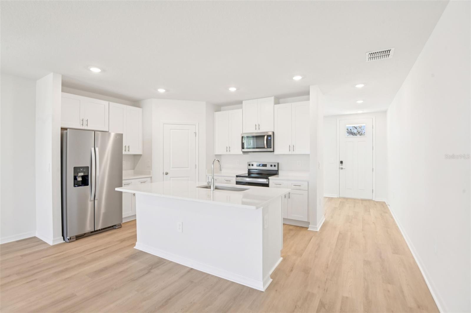 12597 HOMELAND DR — photo 14