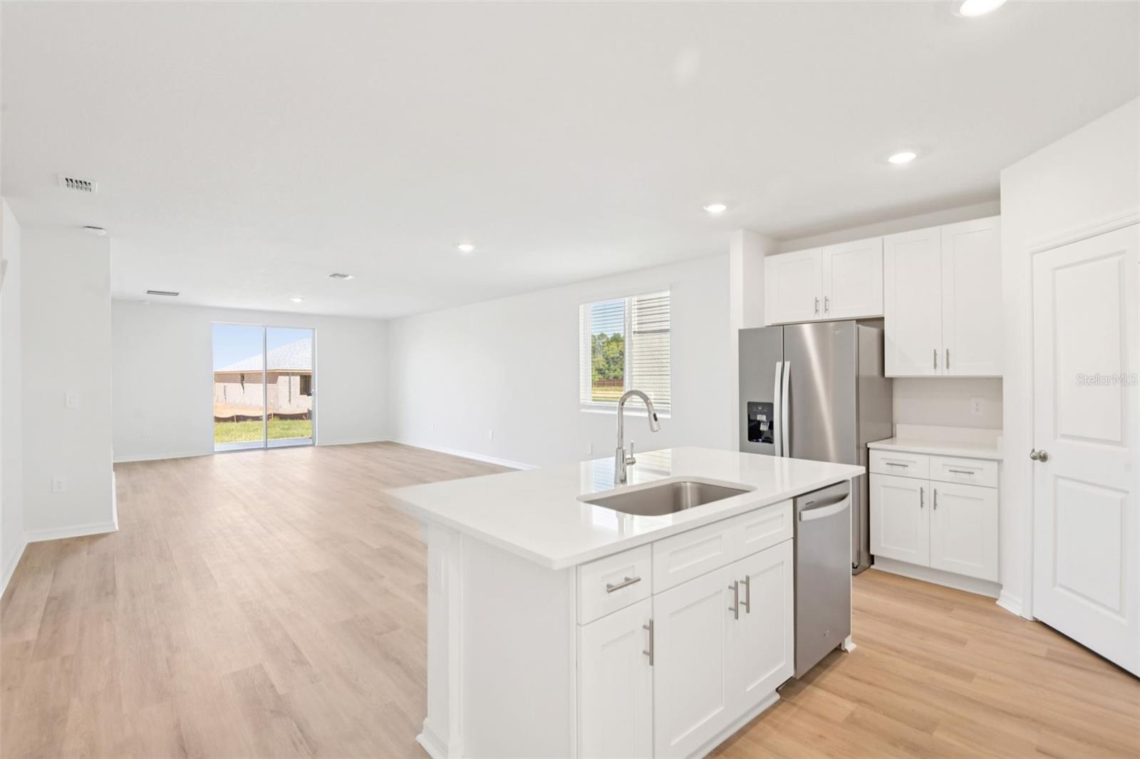 12597 HOMELAND DR — photo 9