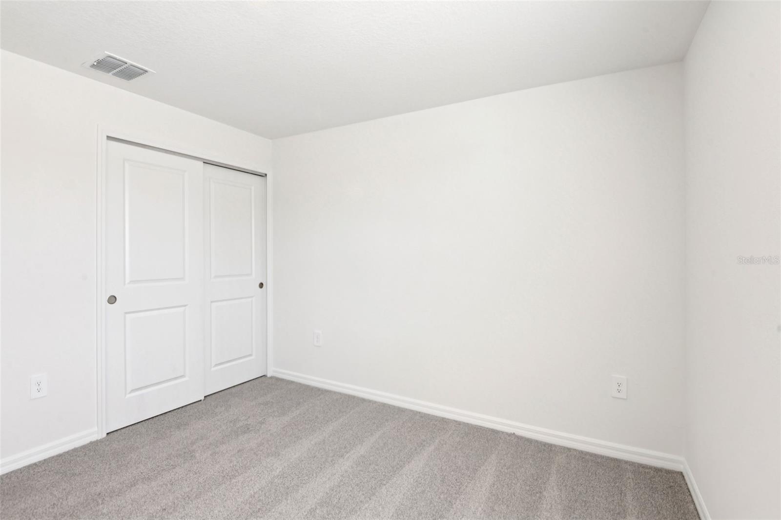 12597 HOMELAND DR — photo 32
