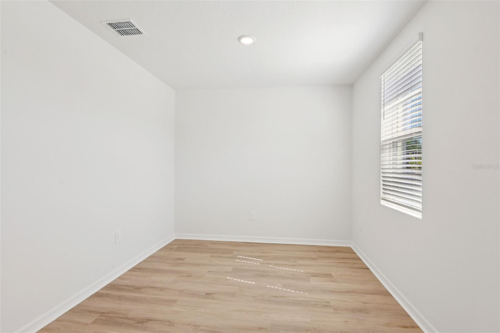 12597 HOMELAND DR — photo 5