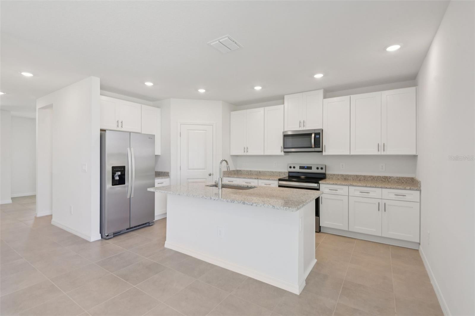 12589 HOMELAND DR — photo 12