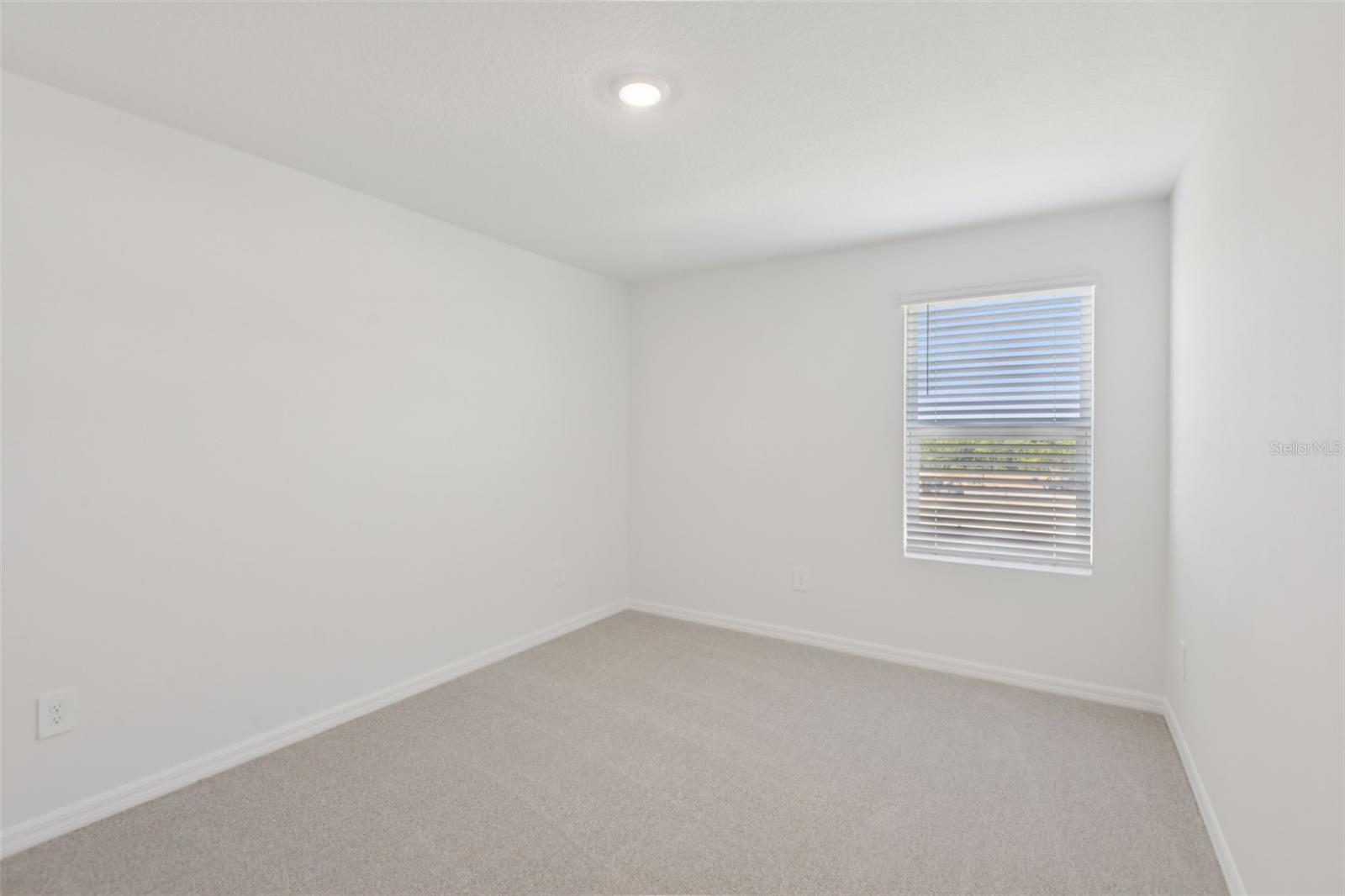 12589 HOMELAND DR — photo 28