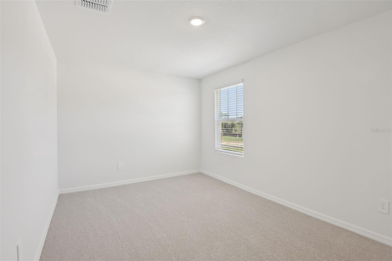 12589 HOMELAND DR — photo 33