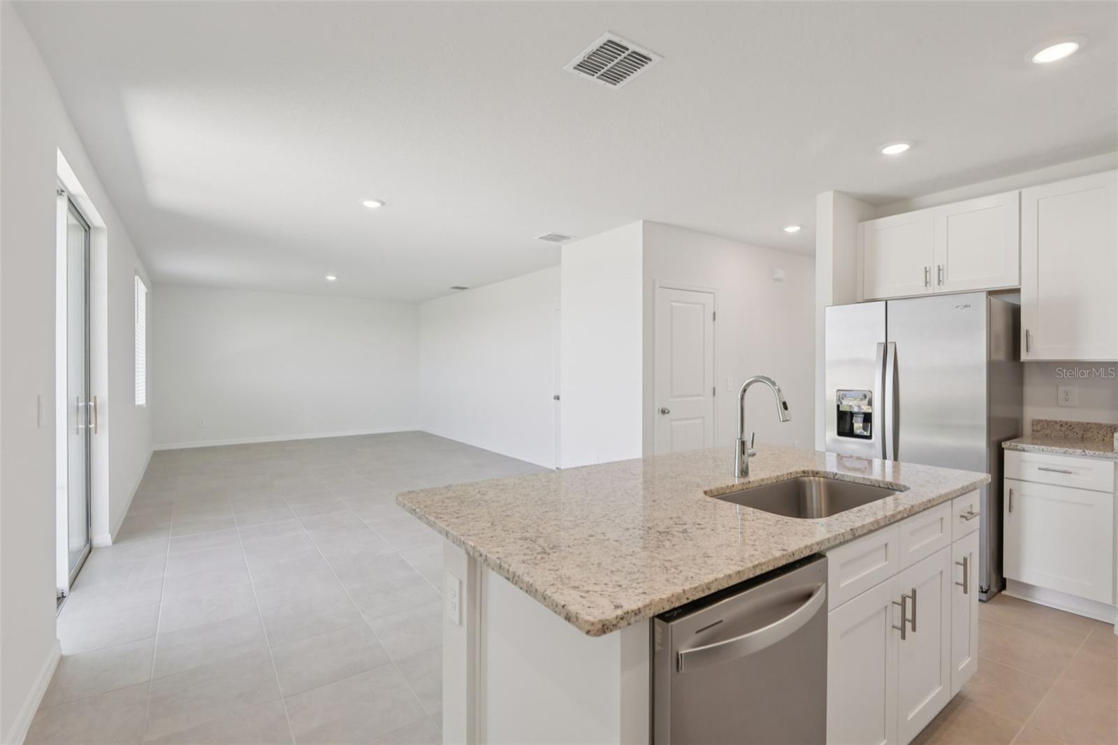 12589 HOMELAND DR — photo 15
