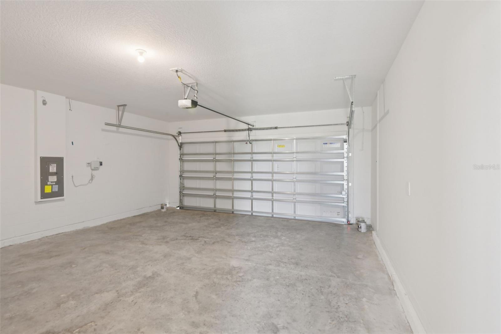 12589 HOMELAND DR — photo 35