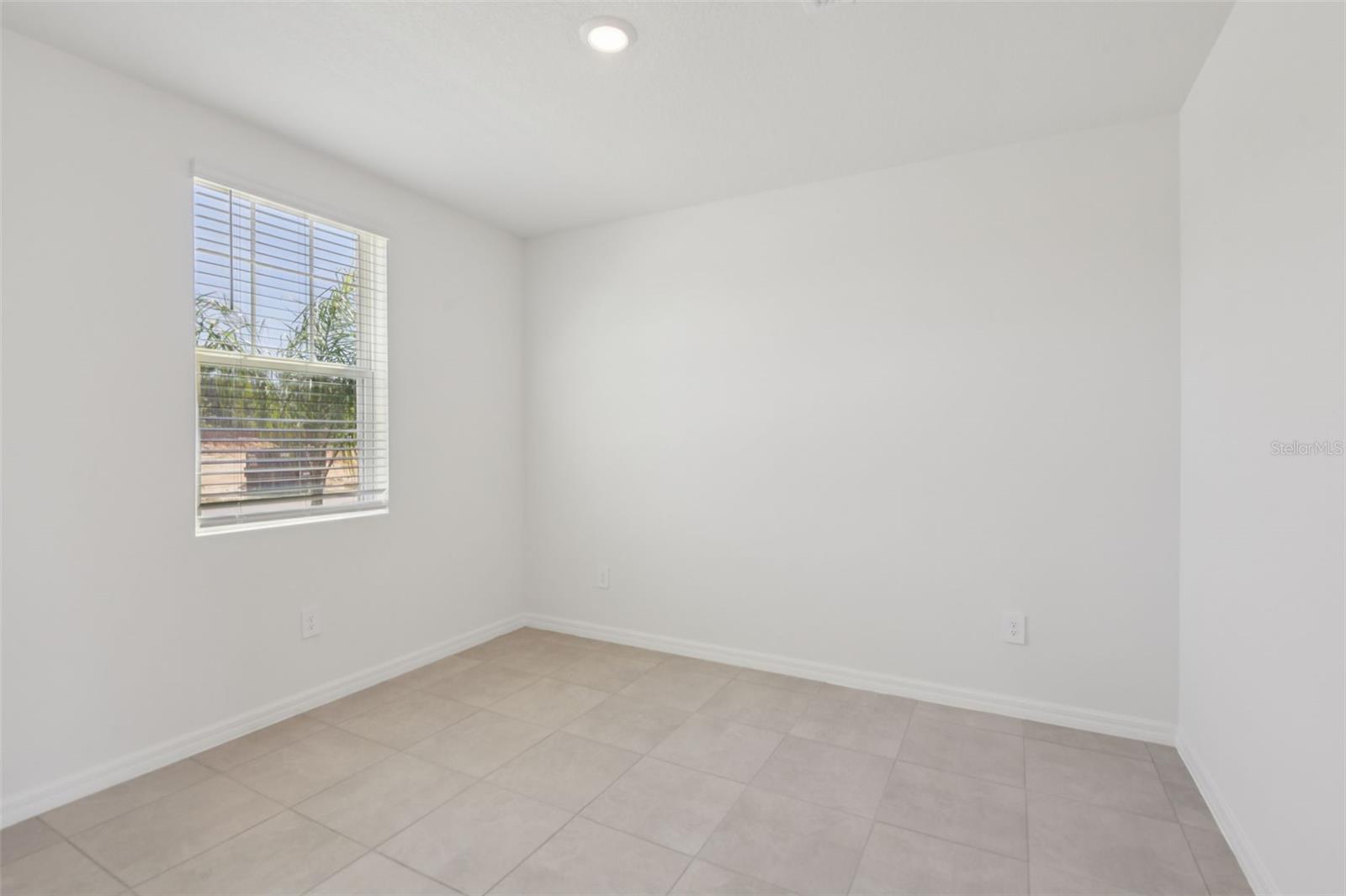 12589 HOMELAND DR — photo 16