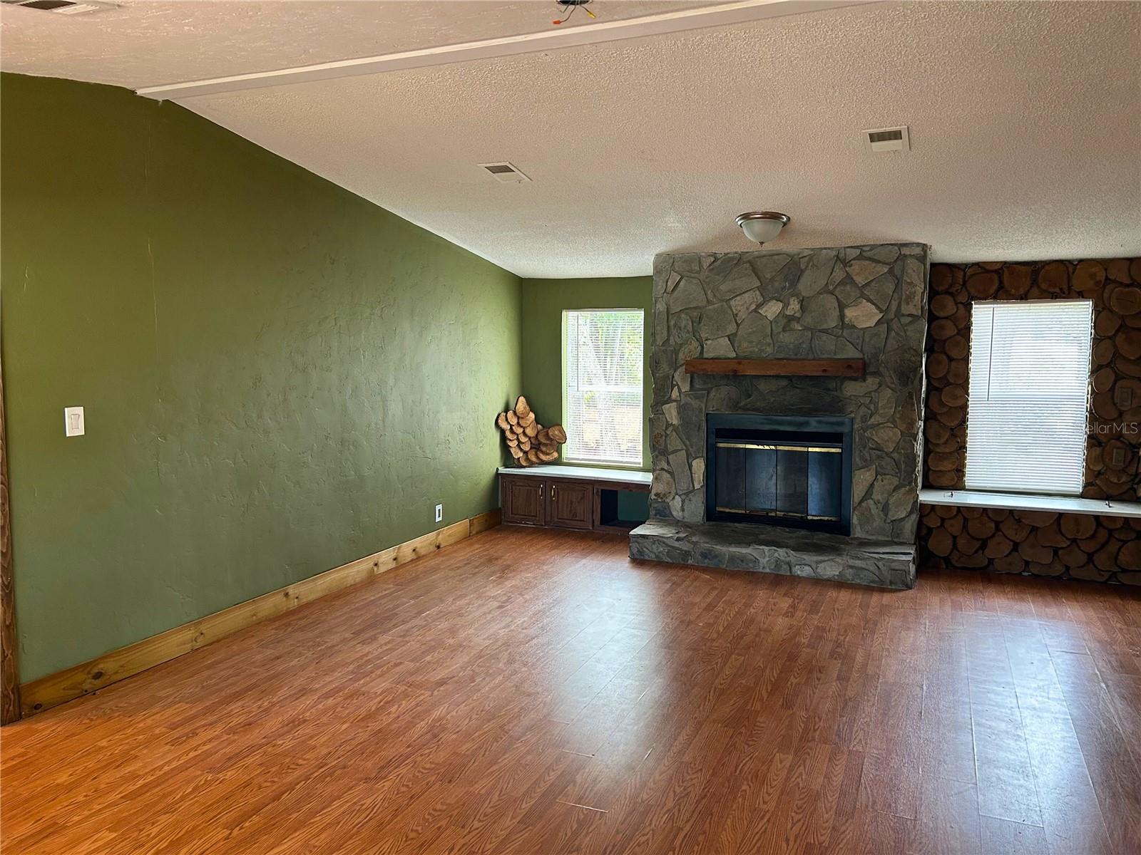 9867 JEROME DR — photo 6