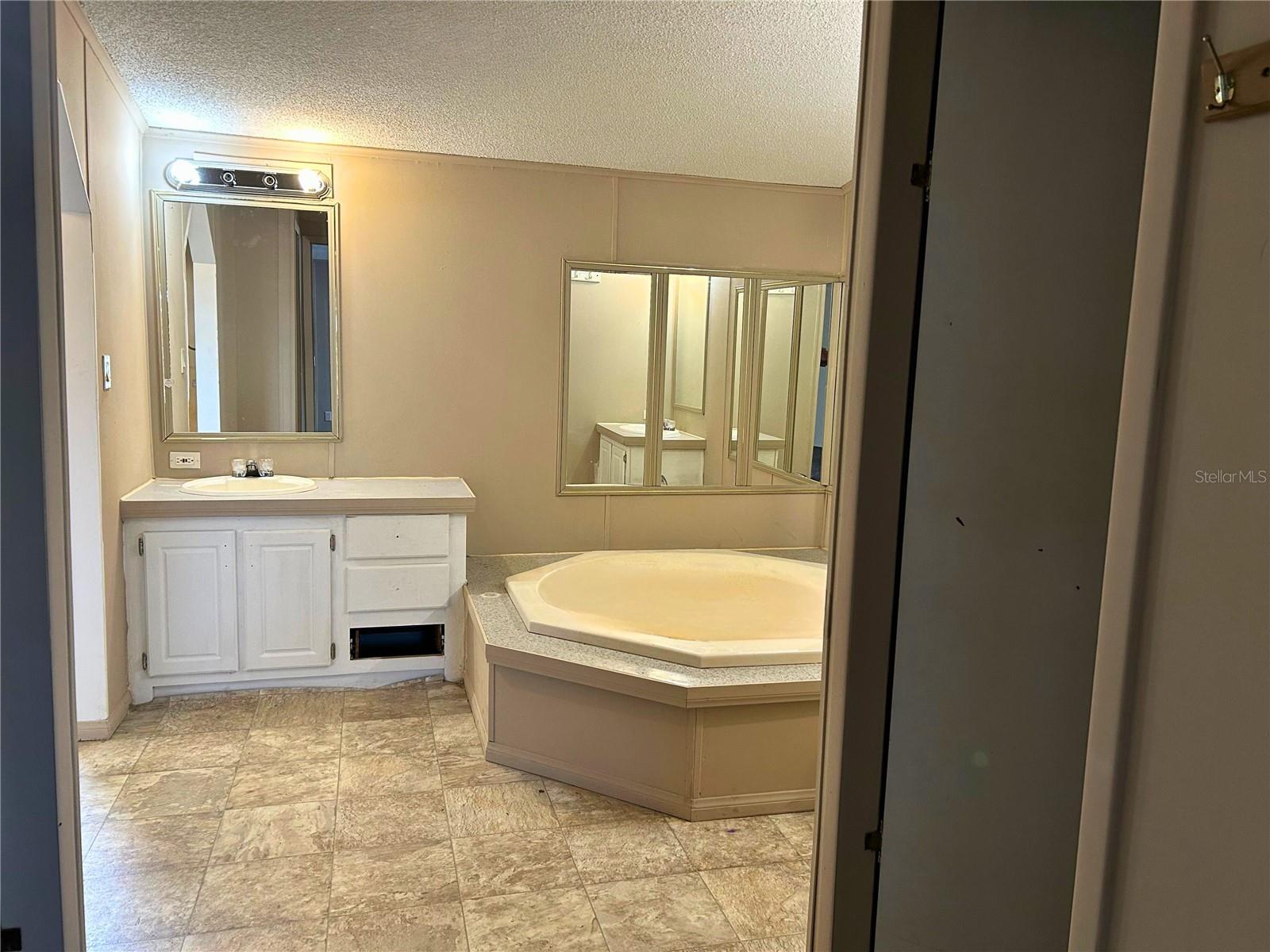 9867 JEROME DR — photo 11