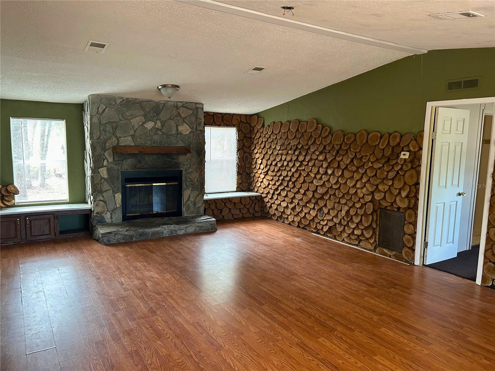 9867 JEROME DR — photo 7