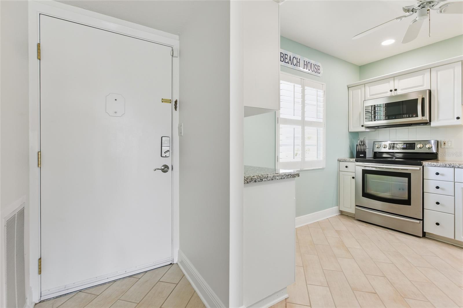 4420 EXETER DR #303 — photo 18