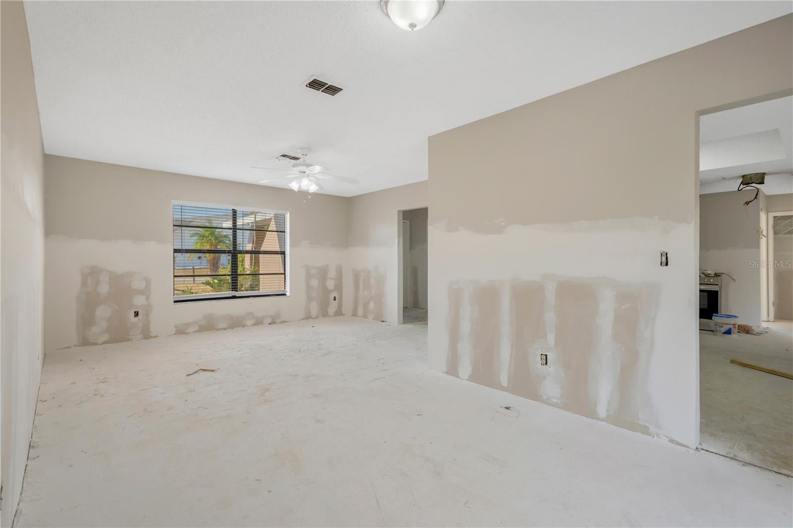 6507 MANILA PALM WAY — photo 10