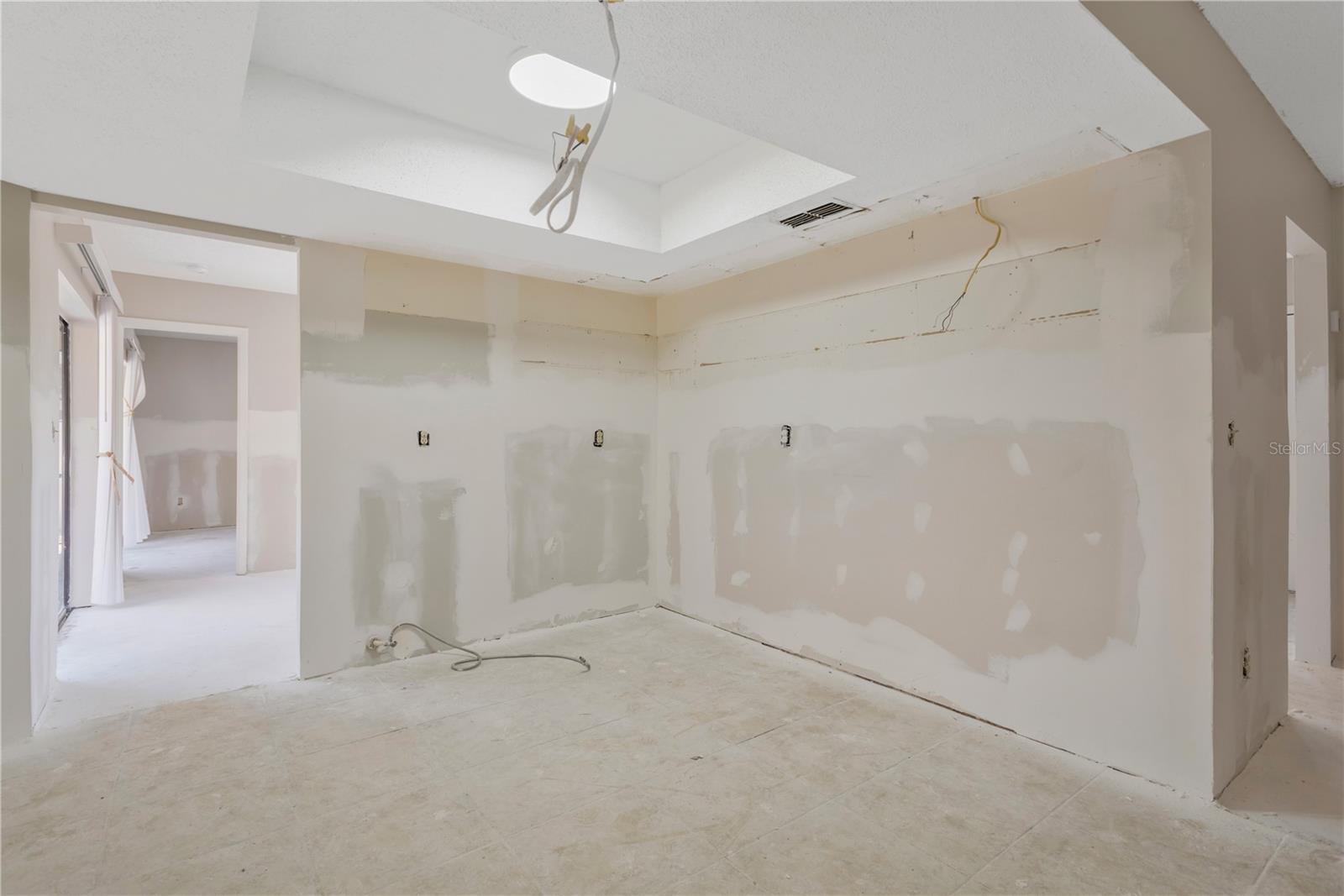 6507 MANILA PALM WAY — photo 15