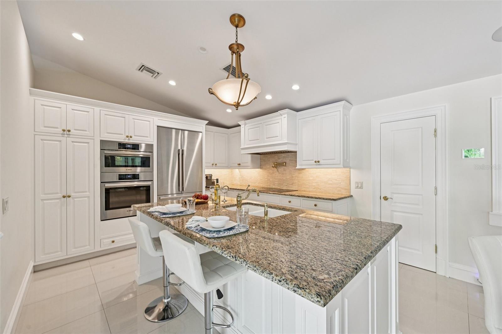 1121 MORNINGSIDE PL — photo 4