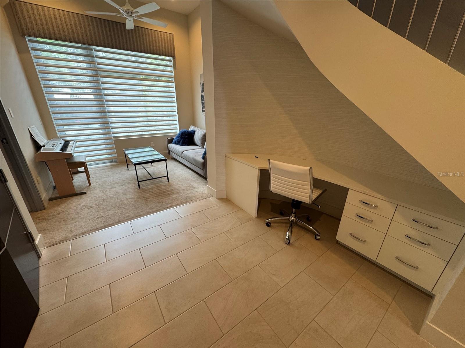 239 COSMOPOLITAN CT — photo 3