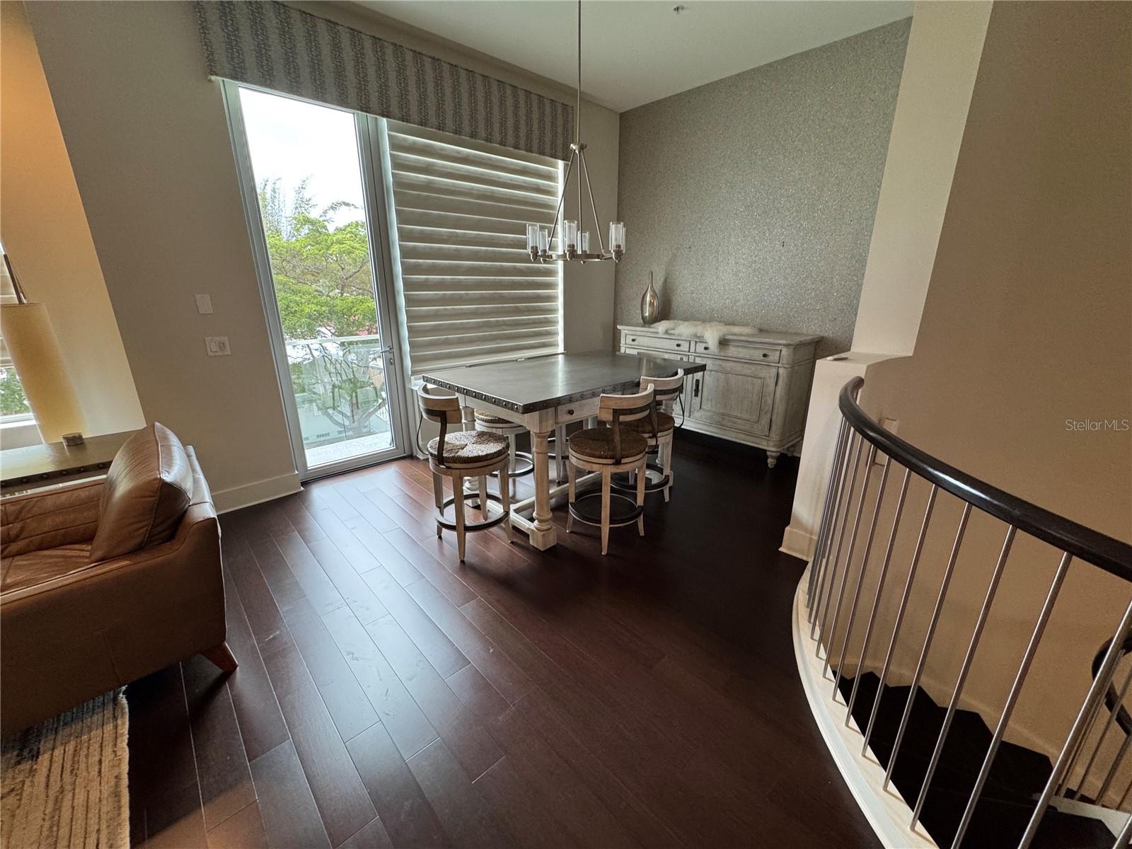 239 COSMOPOLITAN CT — photo 7