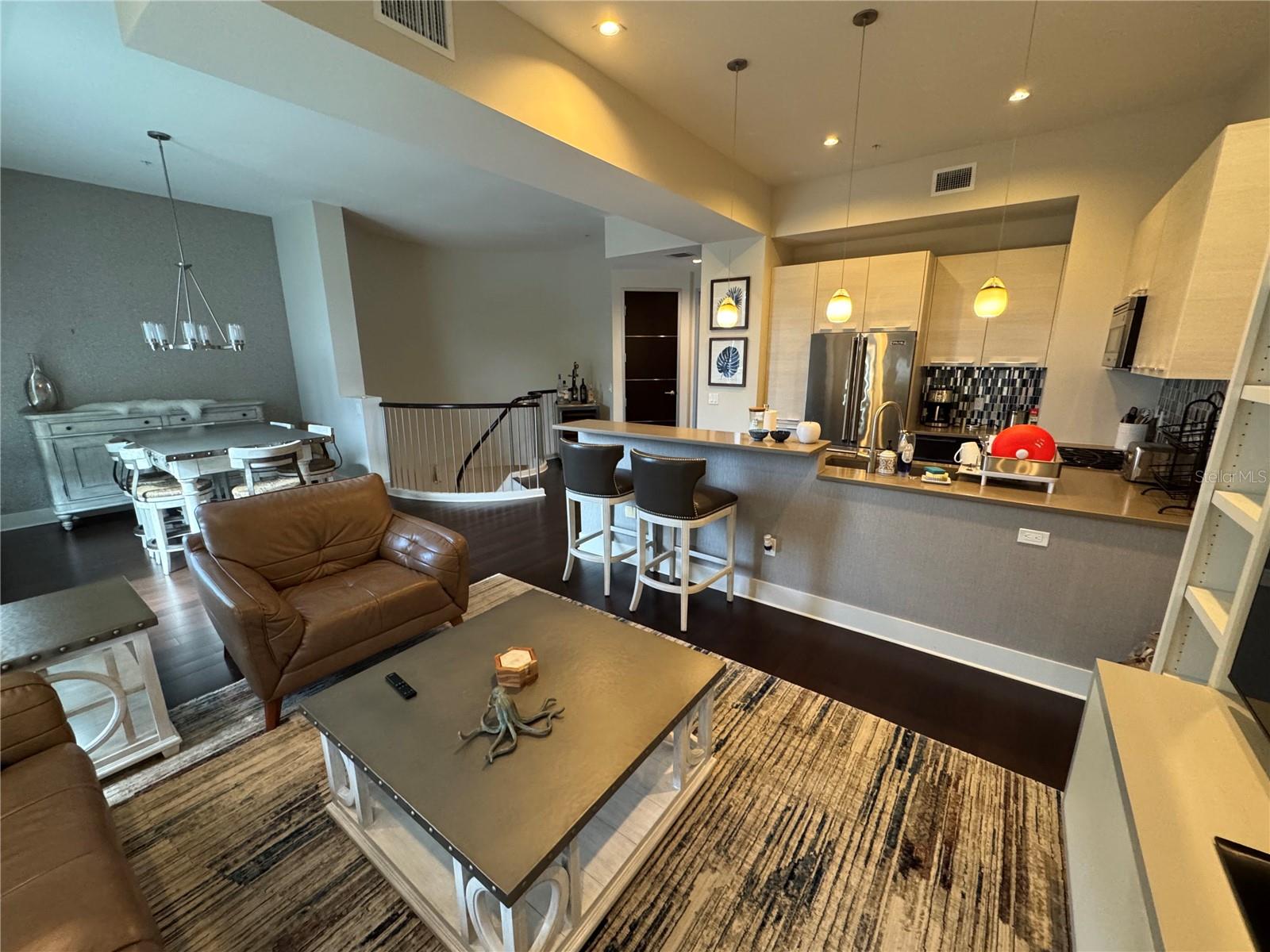 239 COSMOPOLITAN CT — photo 14