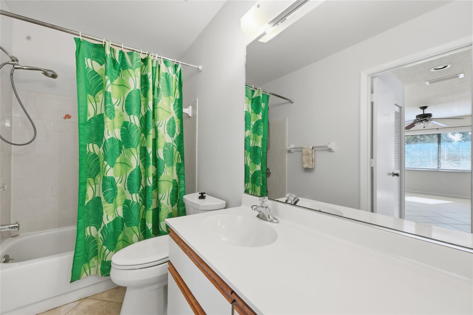 7845 EAGLE CREEK DR — photo 13