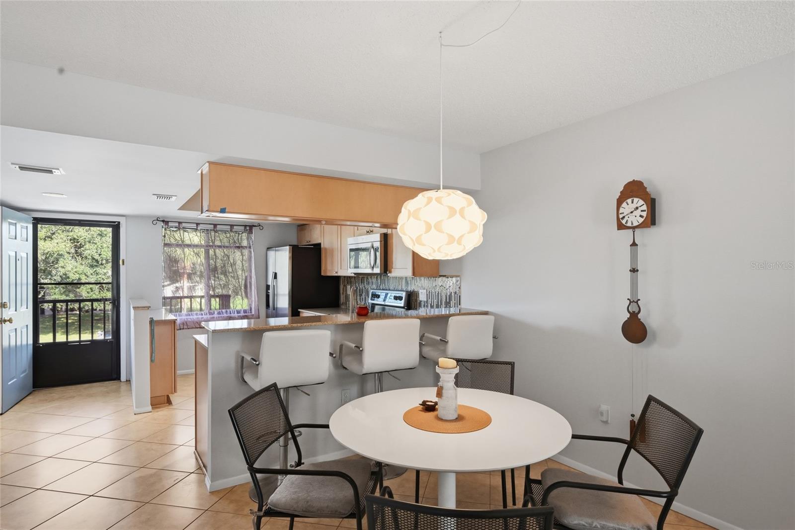 7845 EAGLE CREEK DR — photo 9