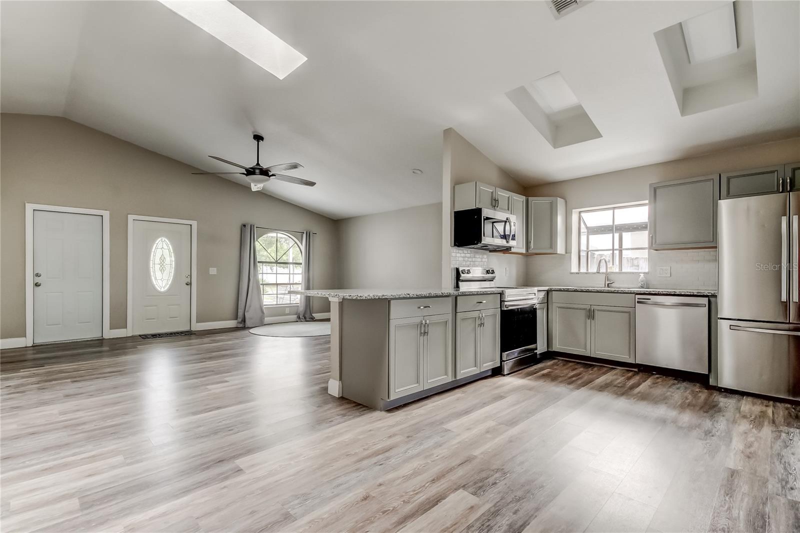 206 BEDFORD ST — photo 12