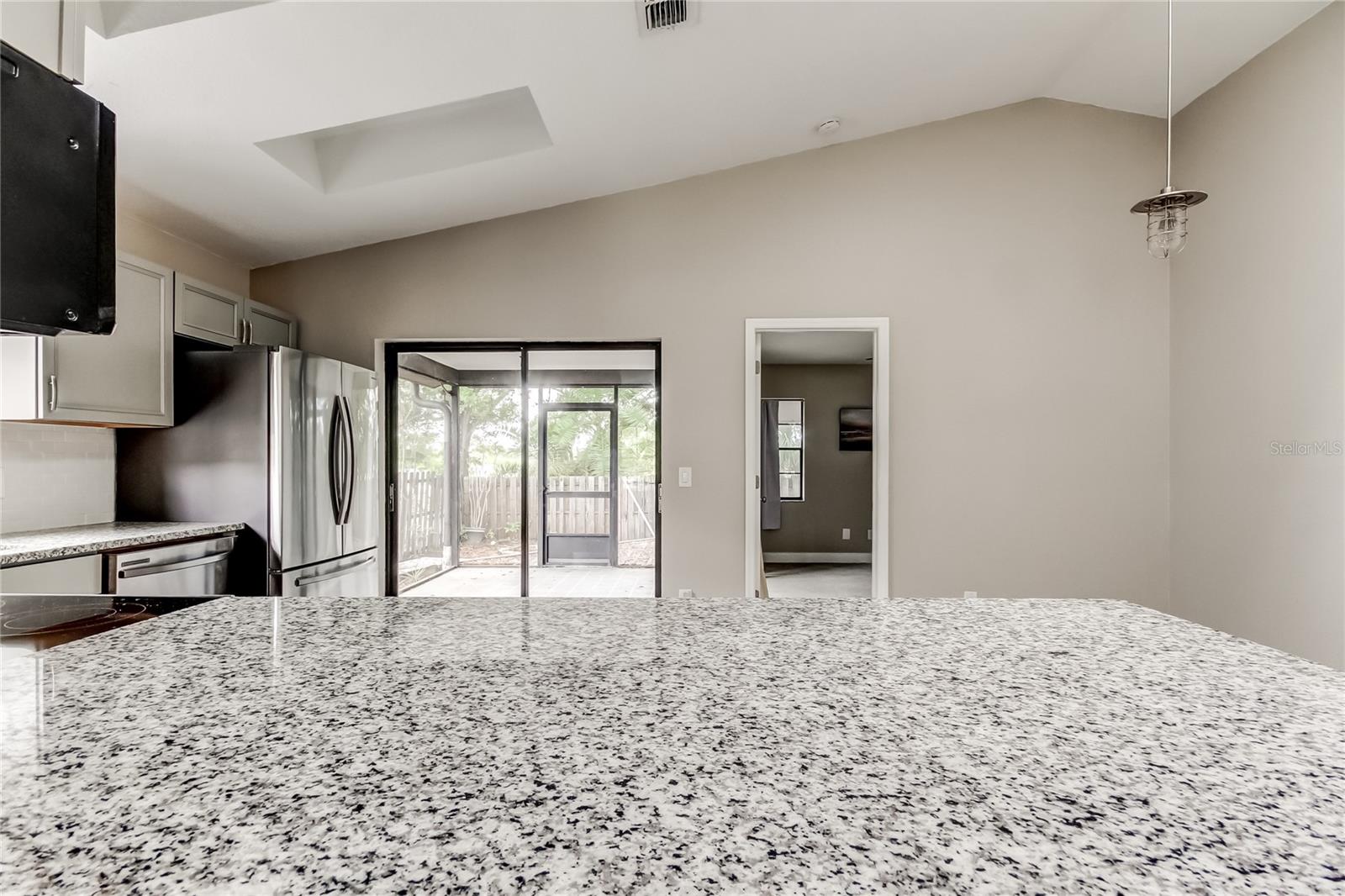 206 BEDFORD ST — photo 13