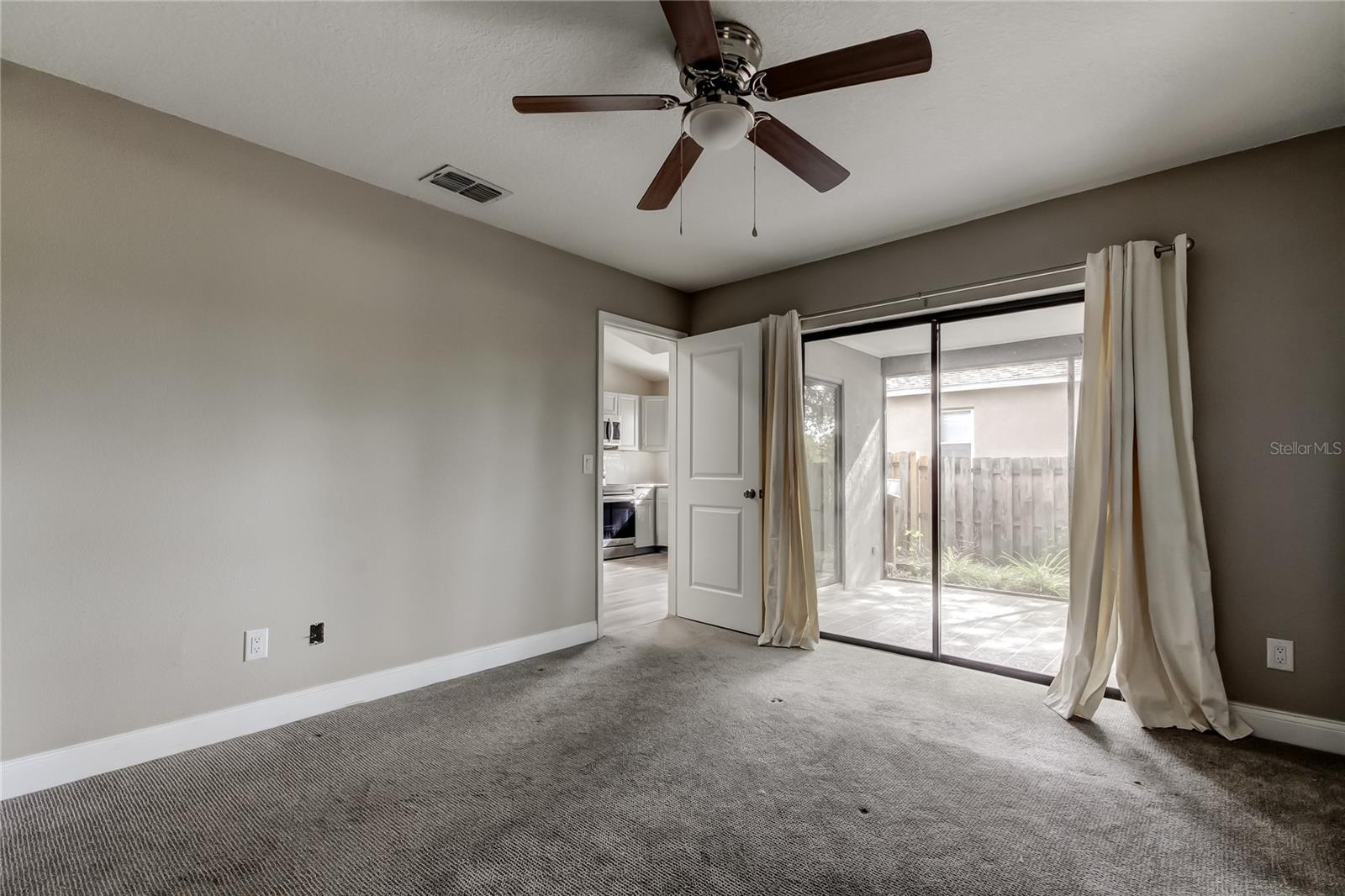 206 BEDFORD ST — photo 22
