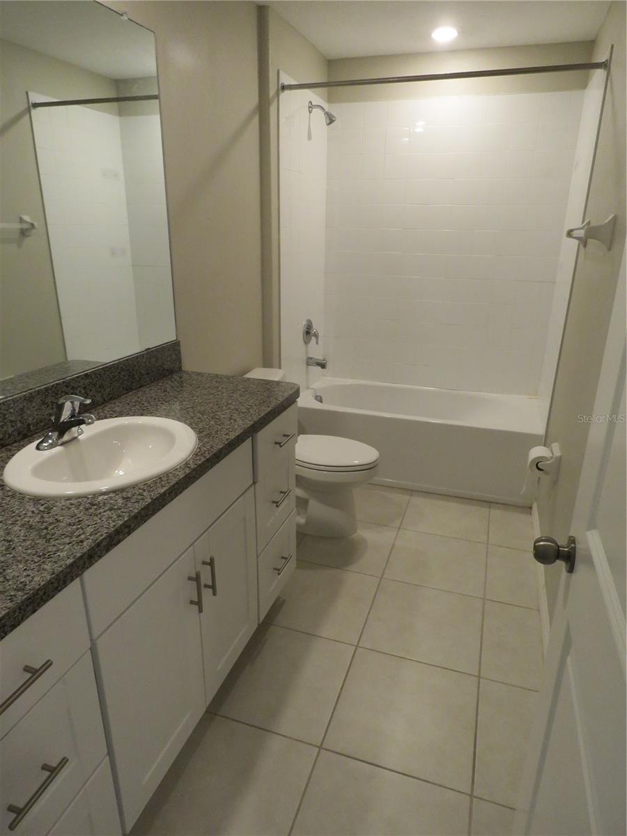15518 MILLER CREEK DR — photo 15