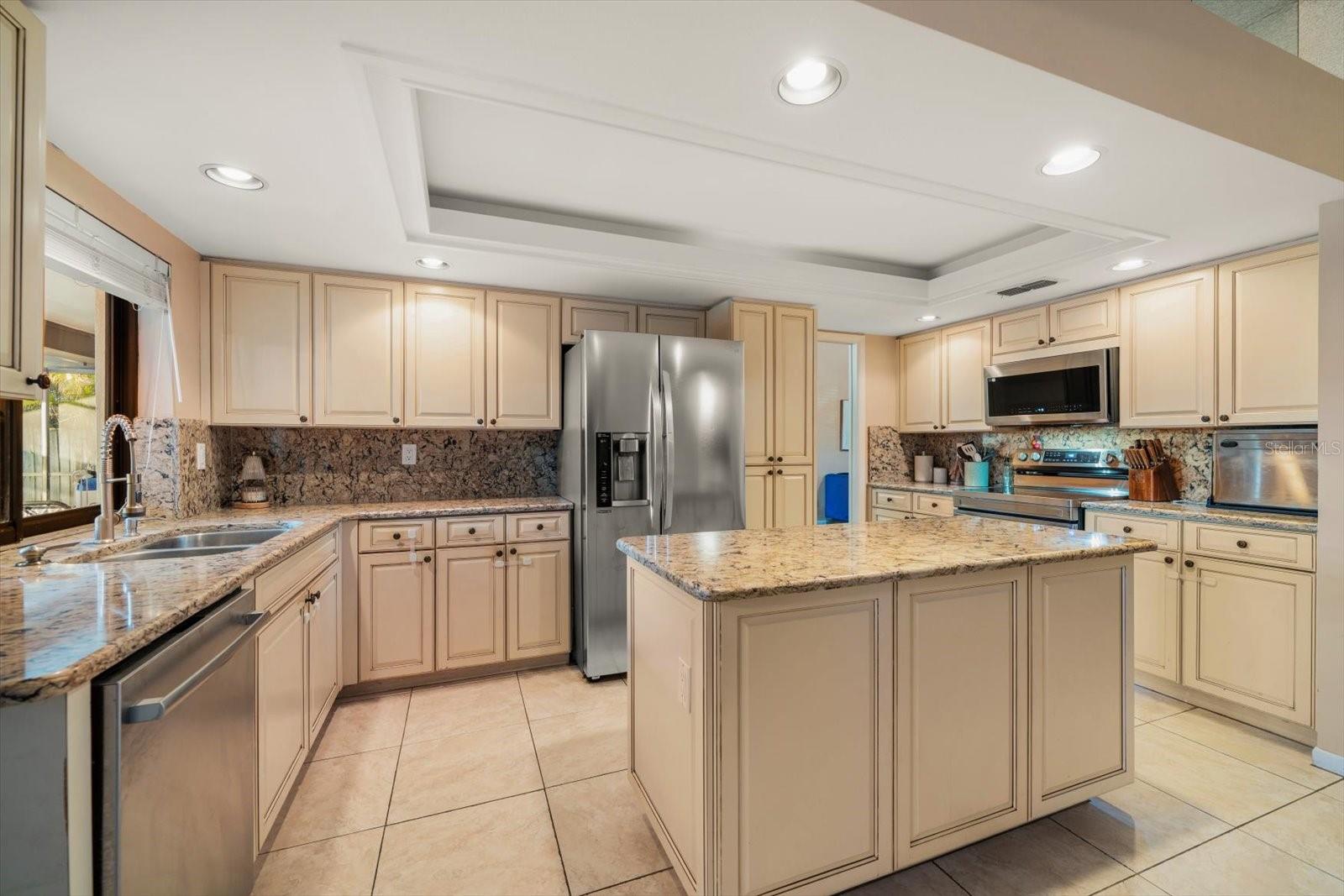 3408 FAIRFIELD TRL — photo 4