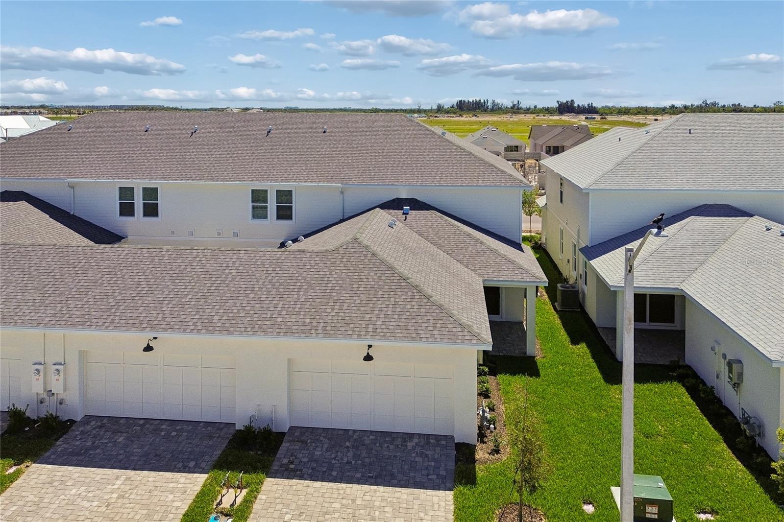 8111 SEAFLOWER PKWY — photo 3