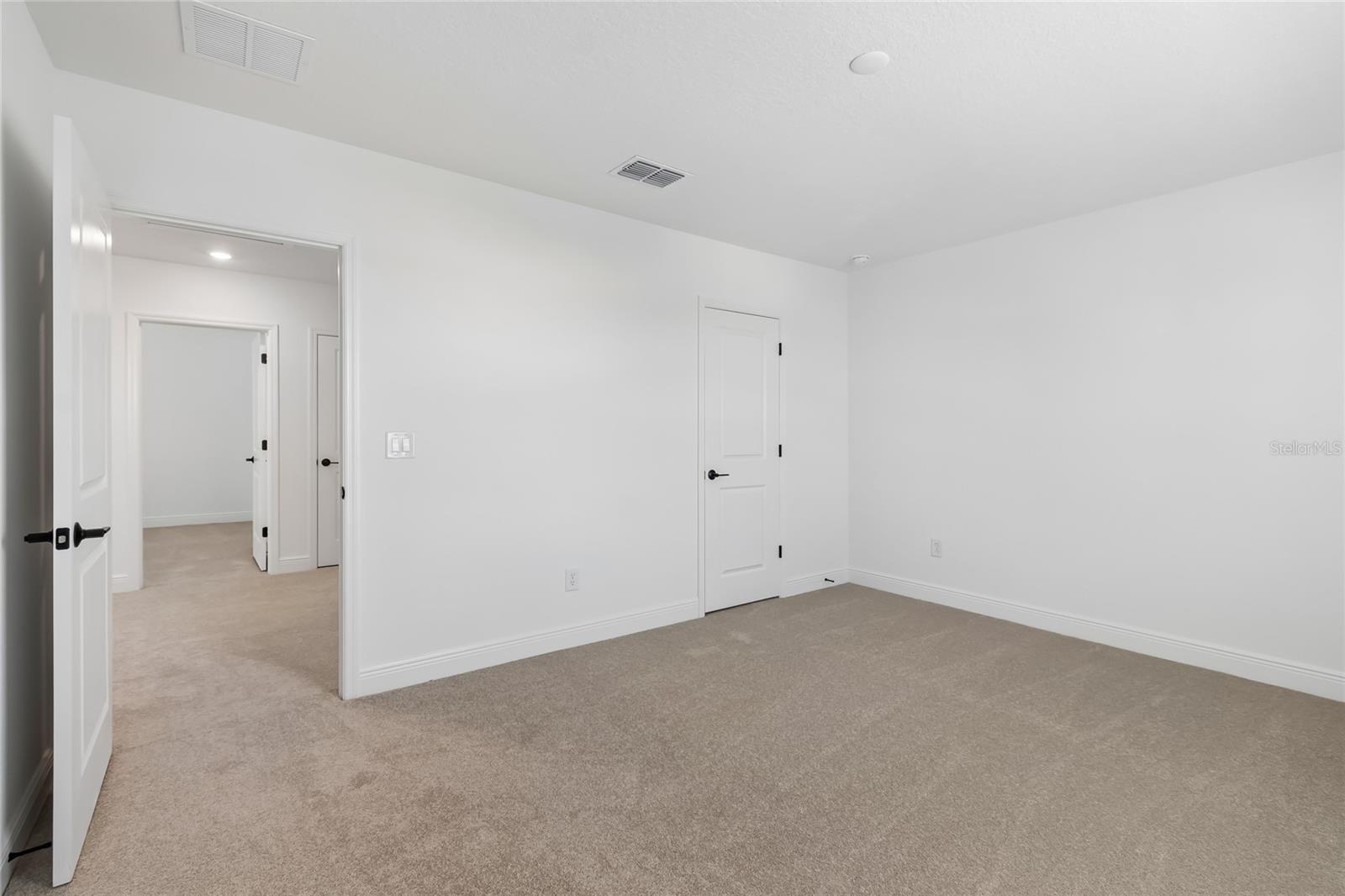 8111 SEAFLOWER PKWY — photo 27