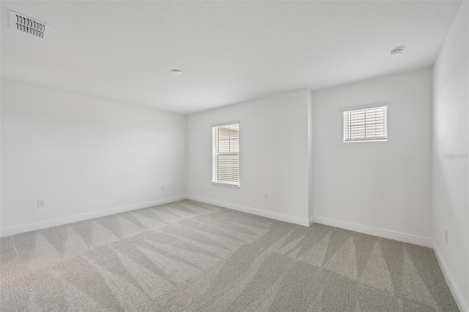 8229 SEAFLOWER PKWY — photo 12