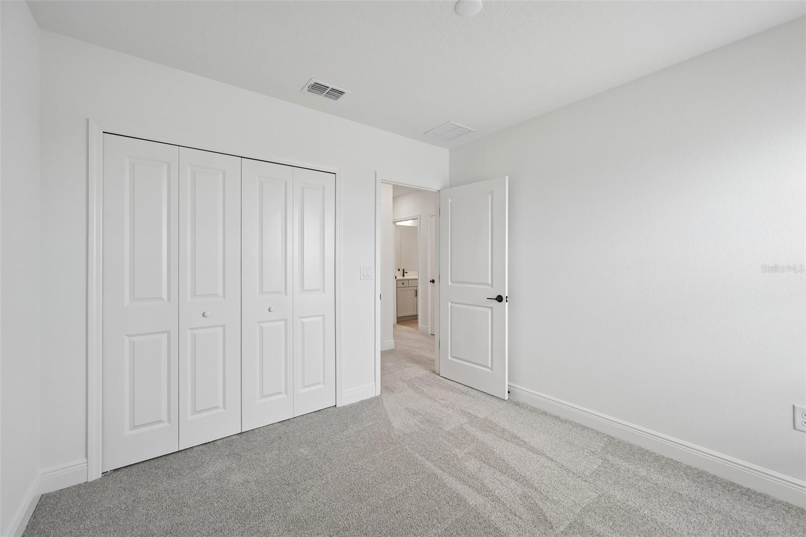 8229 SEAFLOWER PKWY — photo 22