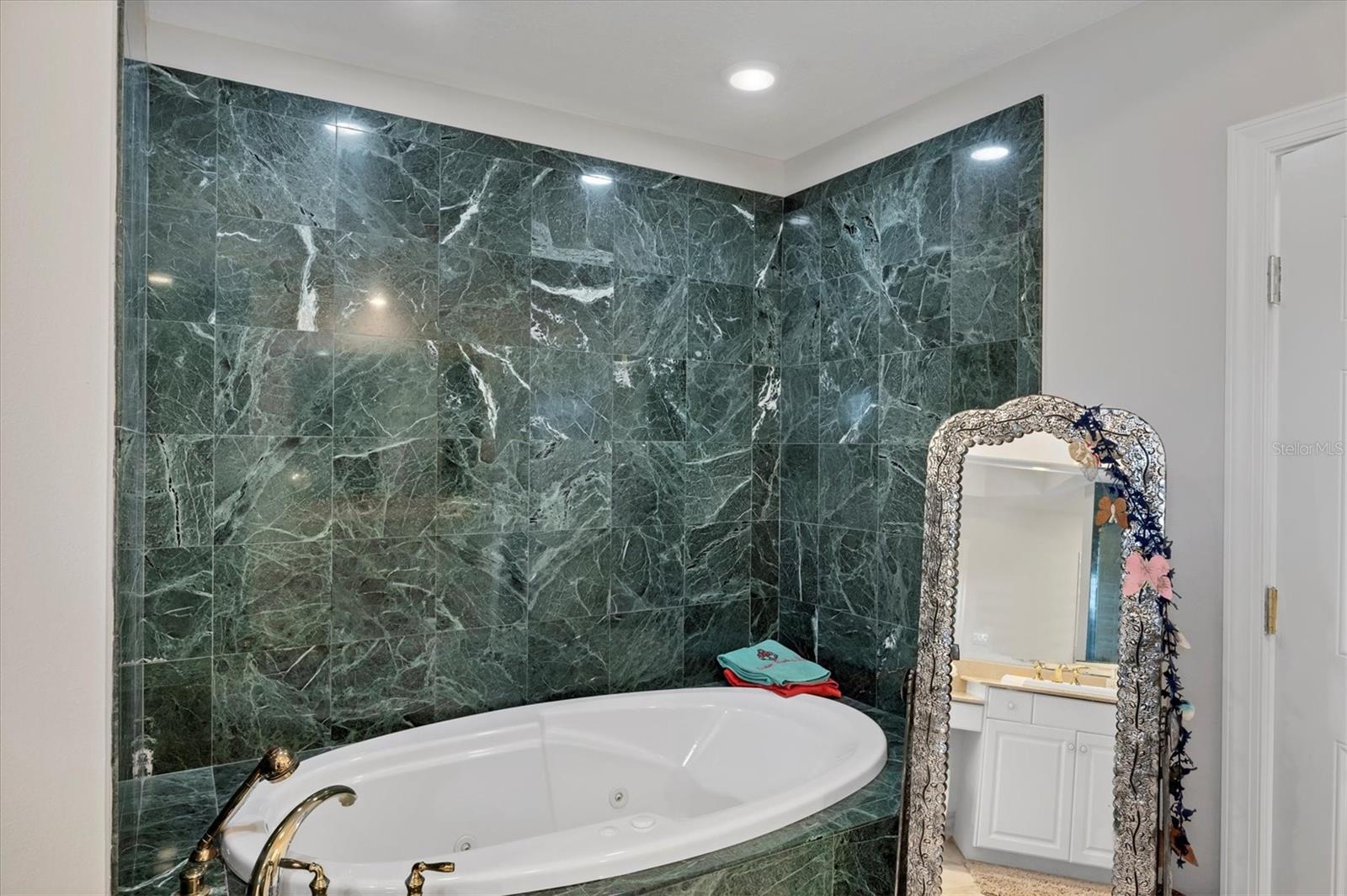 505 S ORANGE AVE #301 — photo 37
