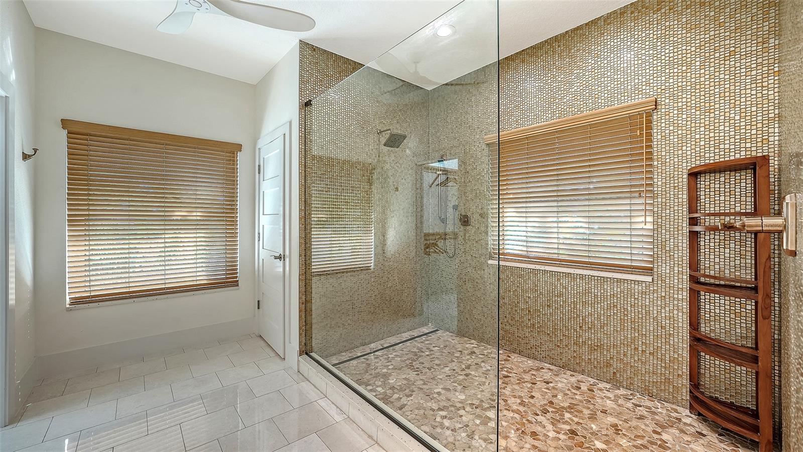 345 MADISON DR — photo 12