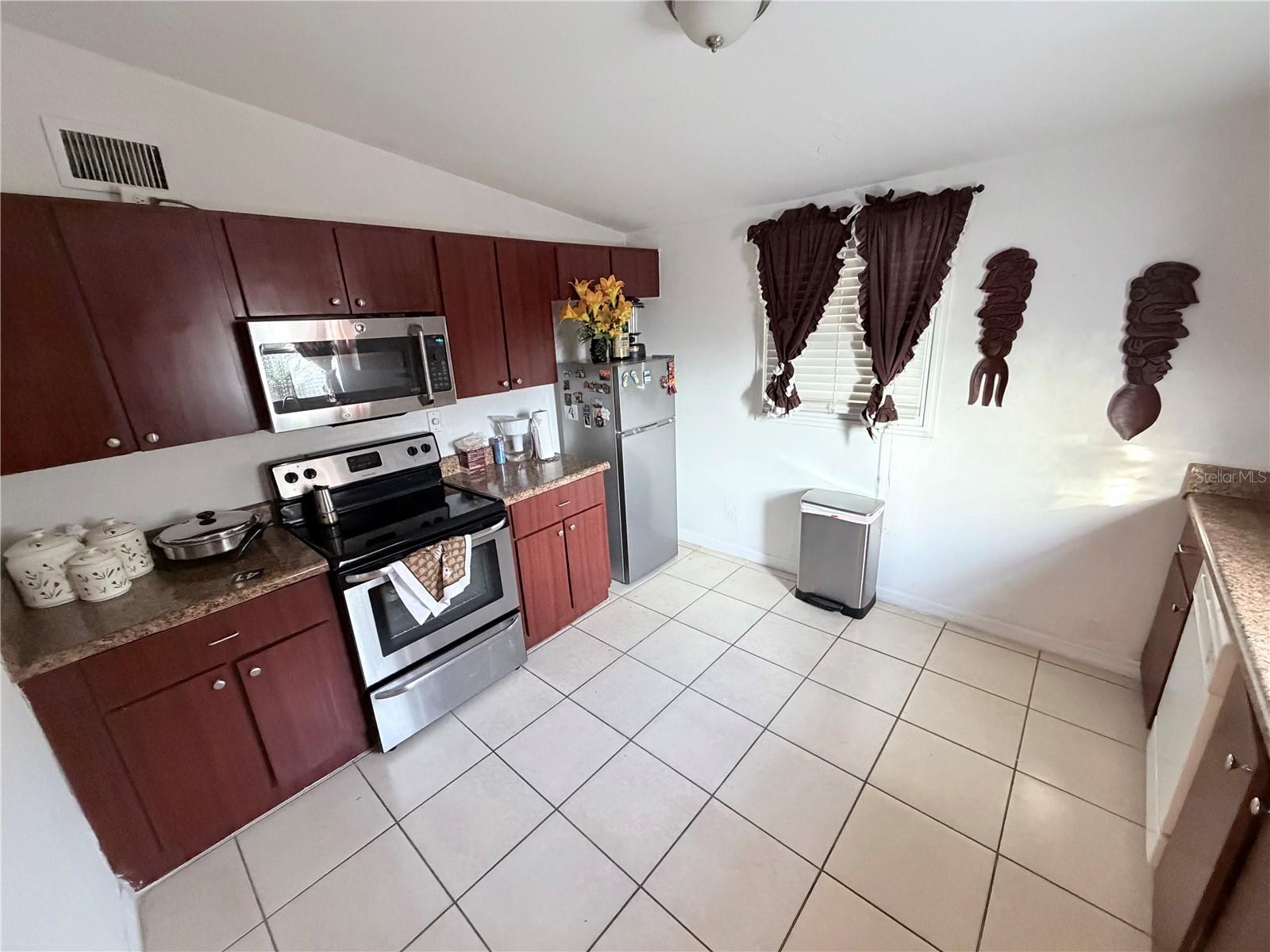 7326 SHEFFIELD RD — photo 12